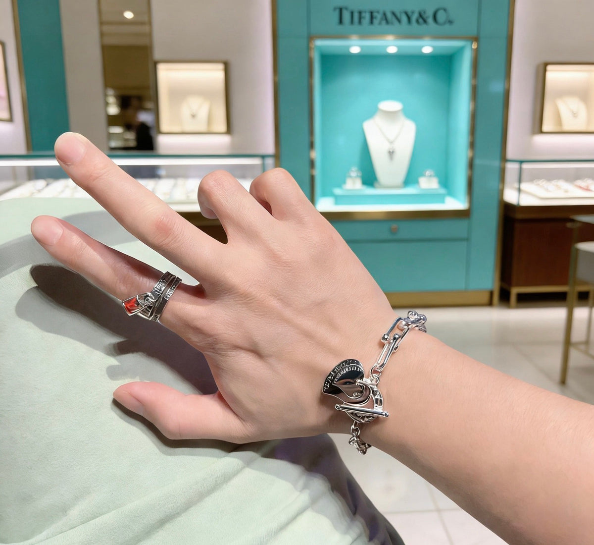 Signature Motif Bracelet in Silver-Tone – Vintage Detail – Design 45 main product view