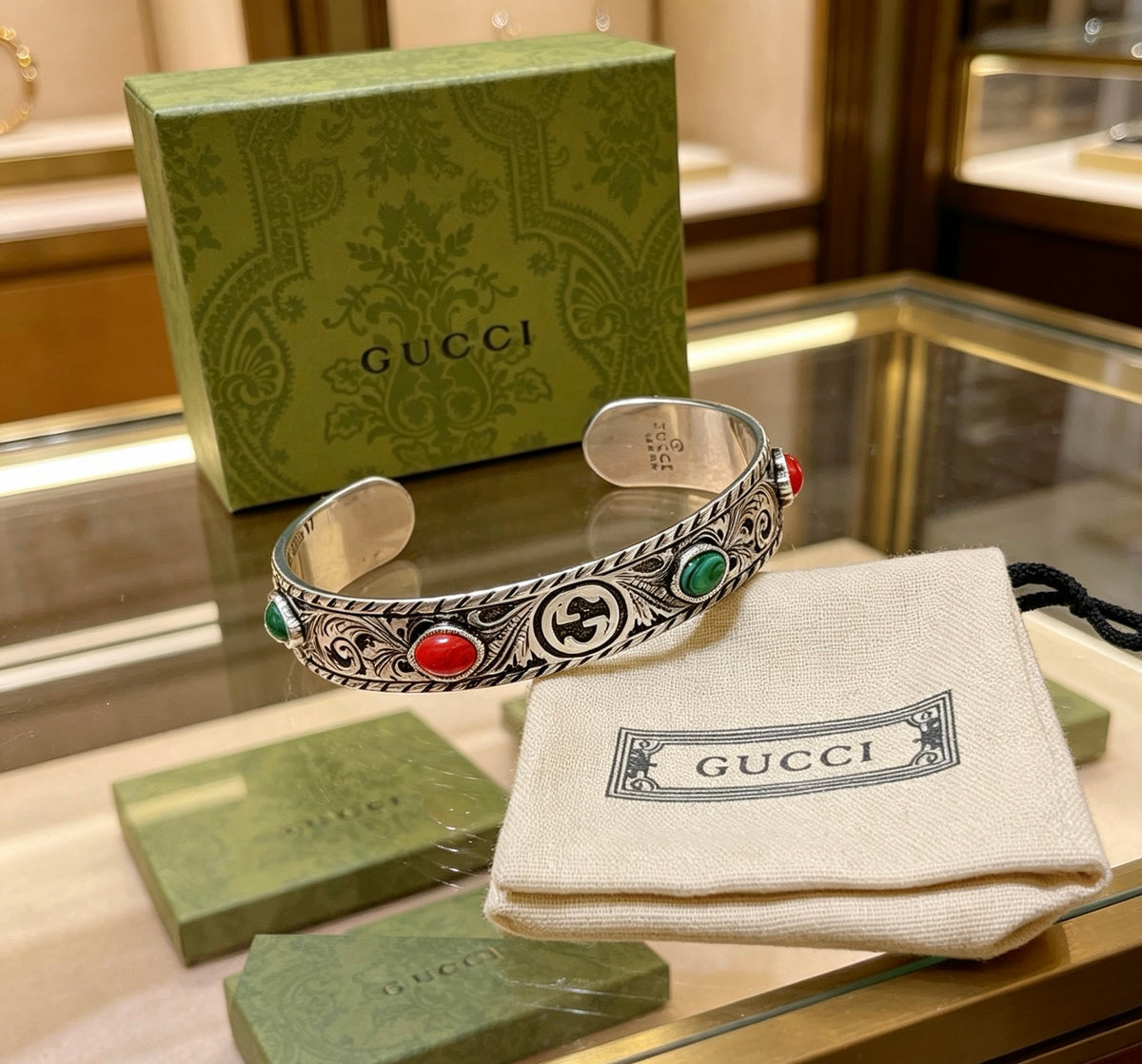 Double-G Emblem Bangle in Polished Metal-Tone – Design 026 close-up detail
