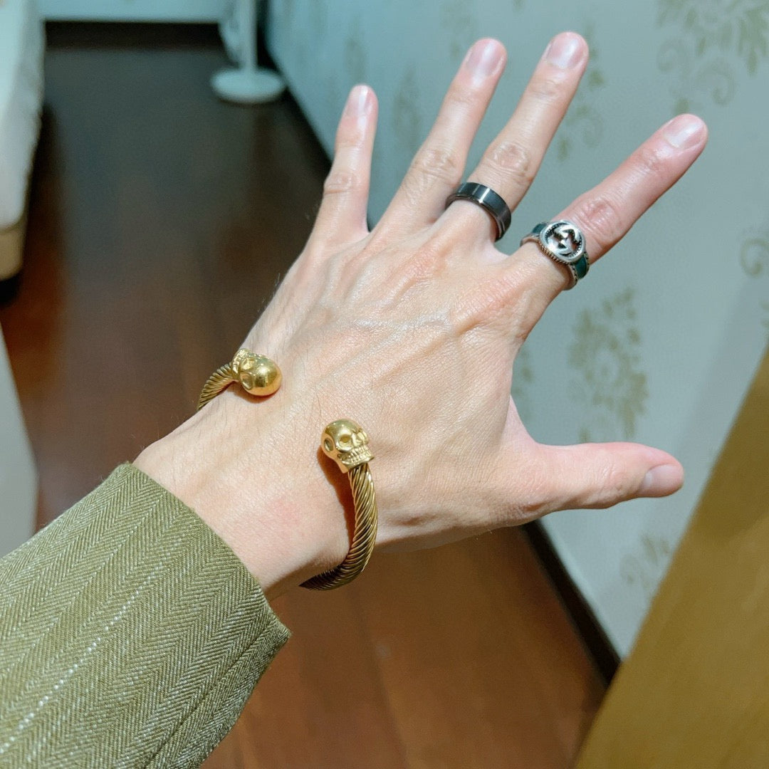 Double-G Emblem Bangle in Polished Metal-Tone – Design 019 styled product view