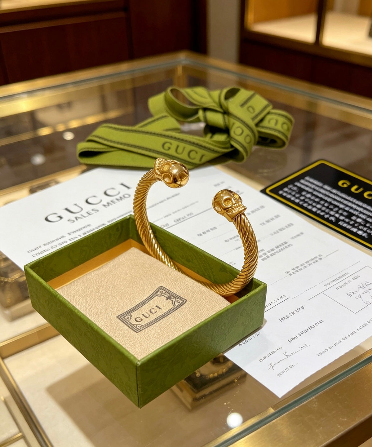 Double-G Emblem Bangle in Polished Metal-Tone – Design 024 side detail