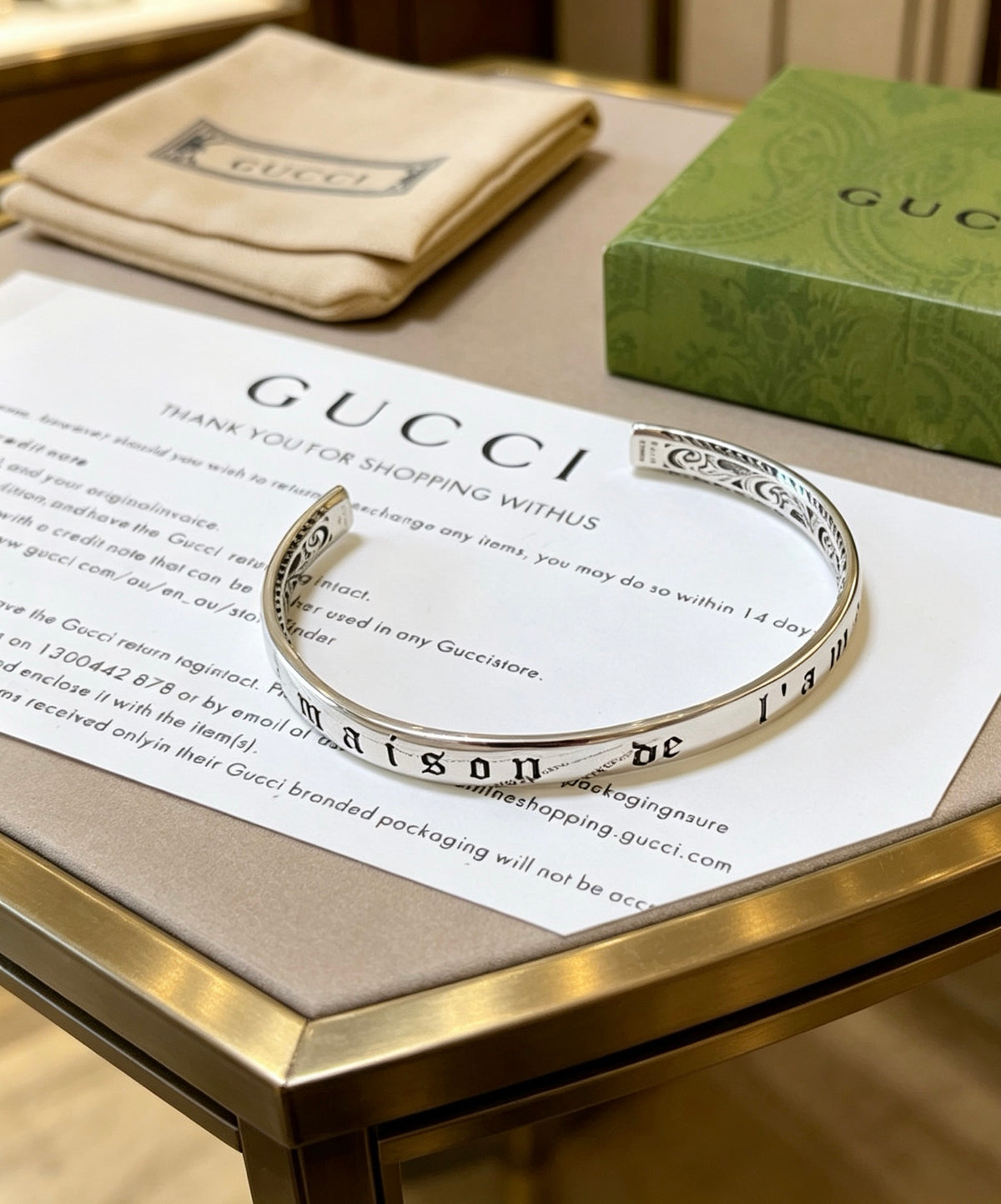 Double-G Emblem Bangle in Silver-Tone – Vintage Detail – Design 004 main product view