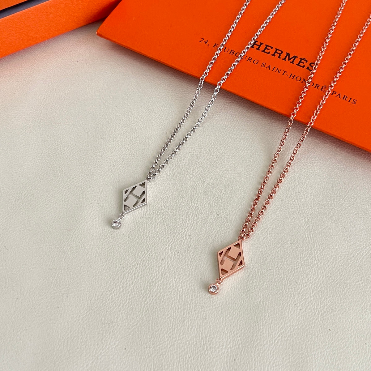 Toggle Pendant Necklace in Polished Metal-Tone – Toggle Detail – Design 021 detail view