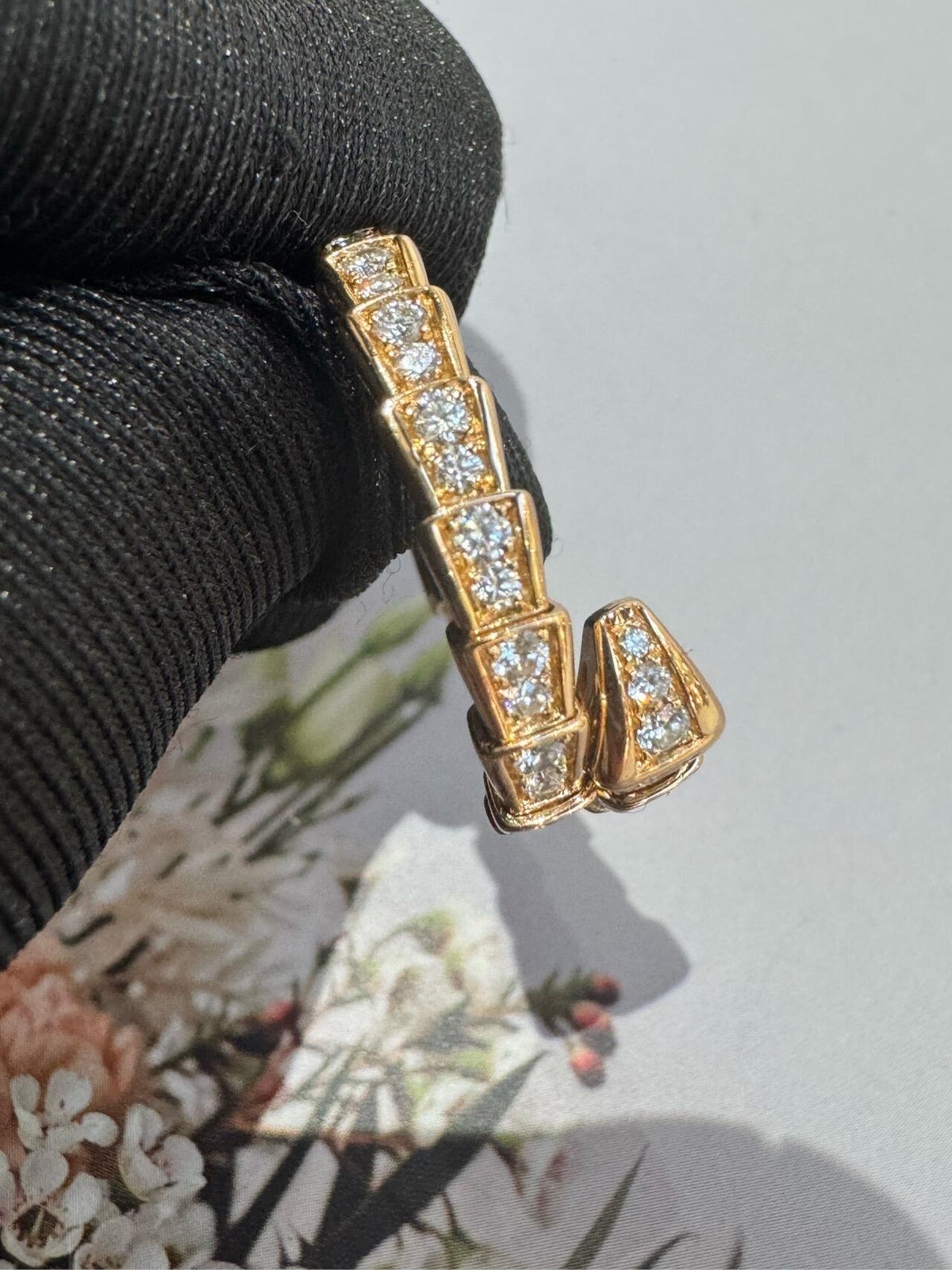 Serpentine Statement Ring in Rose-Gold-Tone – Rose Gold Detail – Design 003 front product view