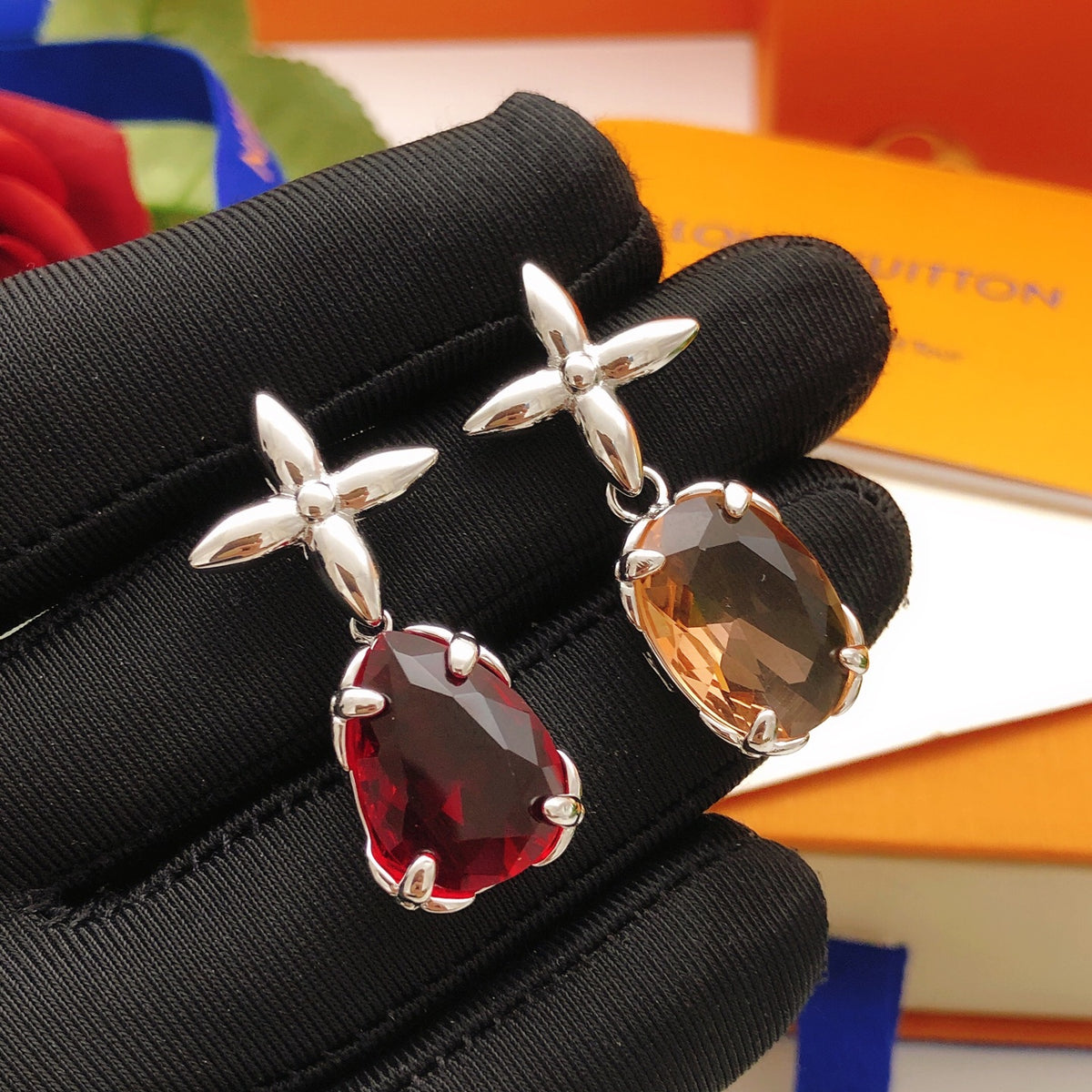 Geometric Emblem Stud Earrings in Gold-Tone – Red Detail – Design 002 side detail