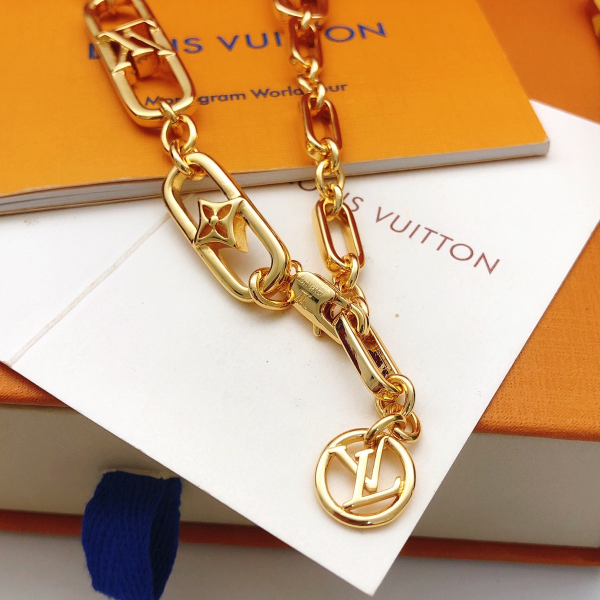 Geometric Emblem Pendant Necklace in Gold-Tone – Design 070 side detail