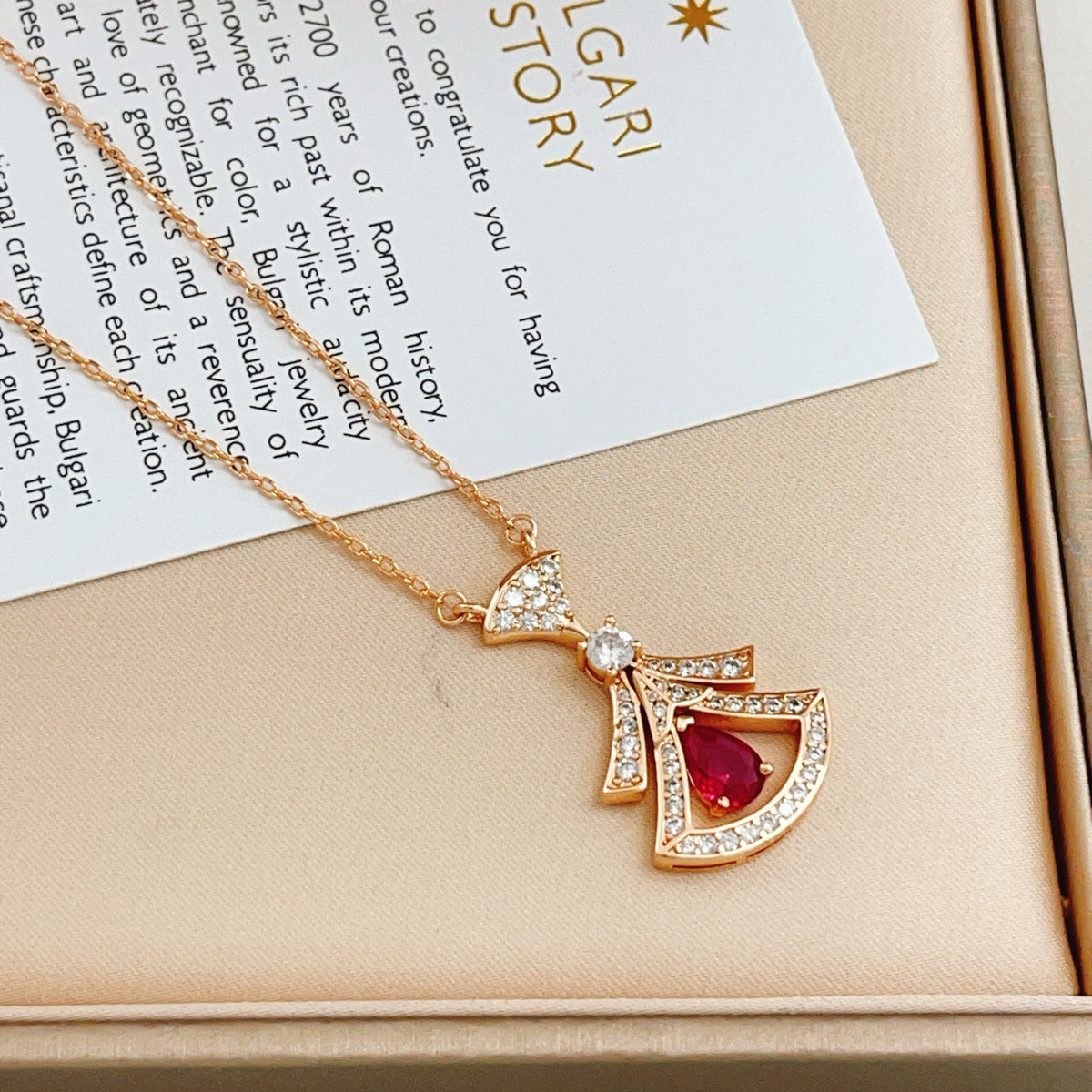 Geometric Emblem Pendant Necklace in Rose-Gold-Tone – Rose Gold Detail – Design 002 detail view