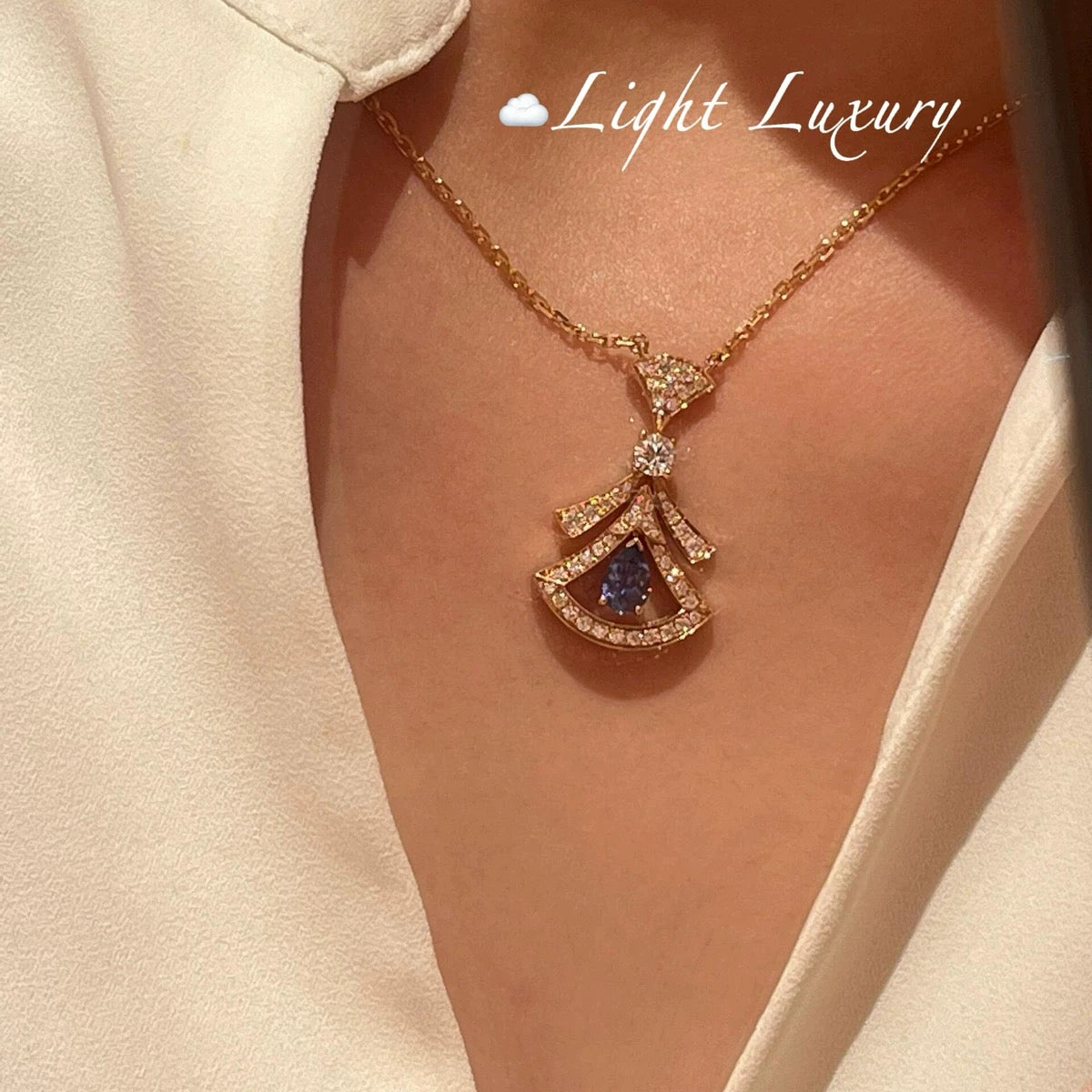 Geometric Emblem Pendant Necklace in Rose-Gold-Tone – Rose Gold Detail side detail