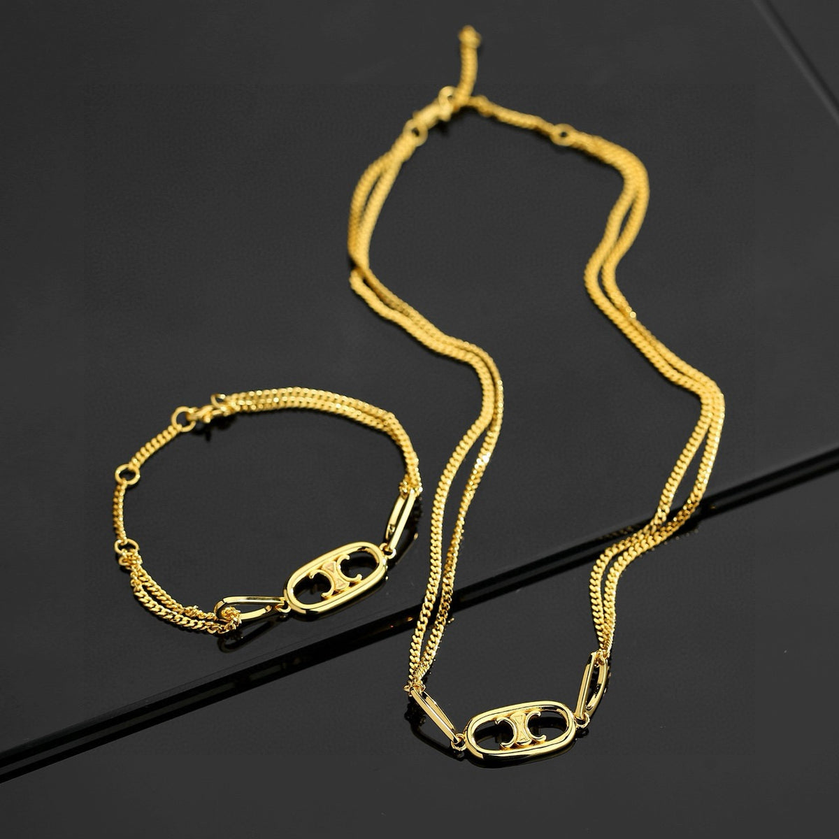 Triomphe-Inspired Emblem Chain Jewelry – Design 01 main product view