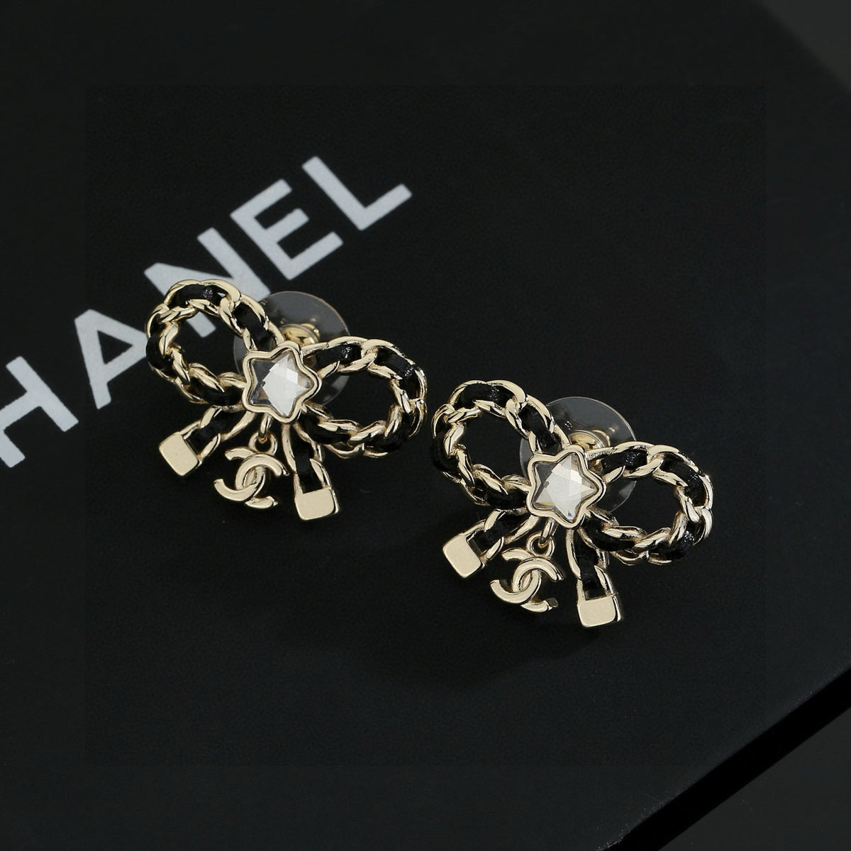 Double-C Emblem Stud Earrings in Polished Metal-Tone – Design 285 main product view