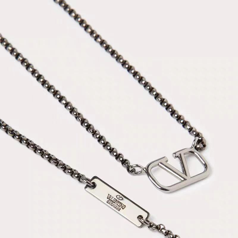 Signature Emblem Pendant Necklace in Polished Metal-Tone – Design 07 detail view