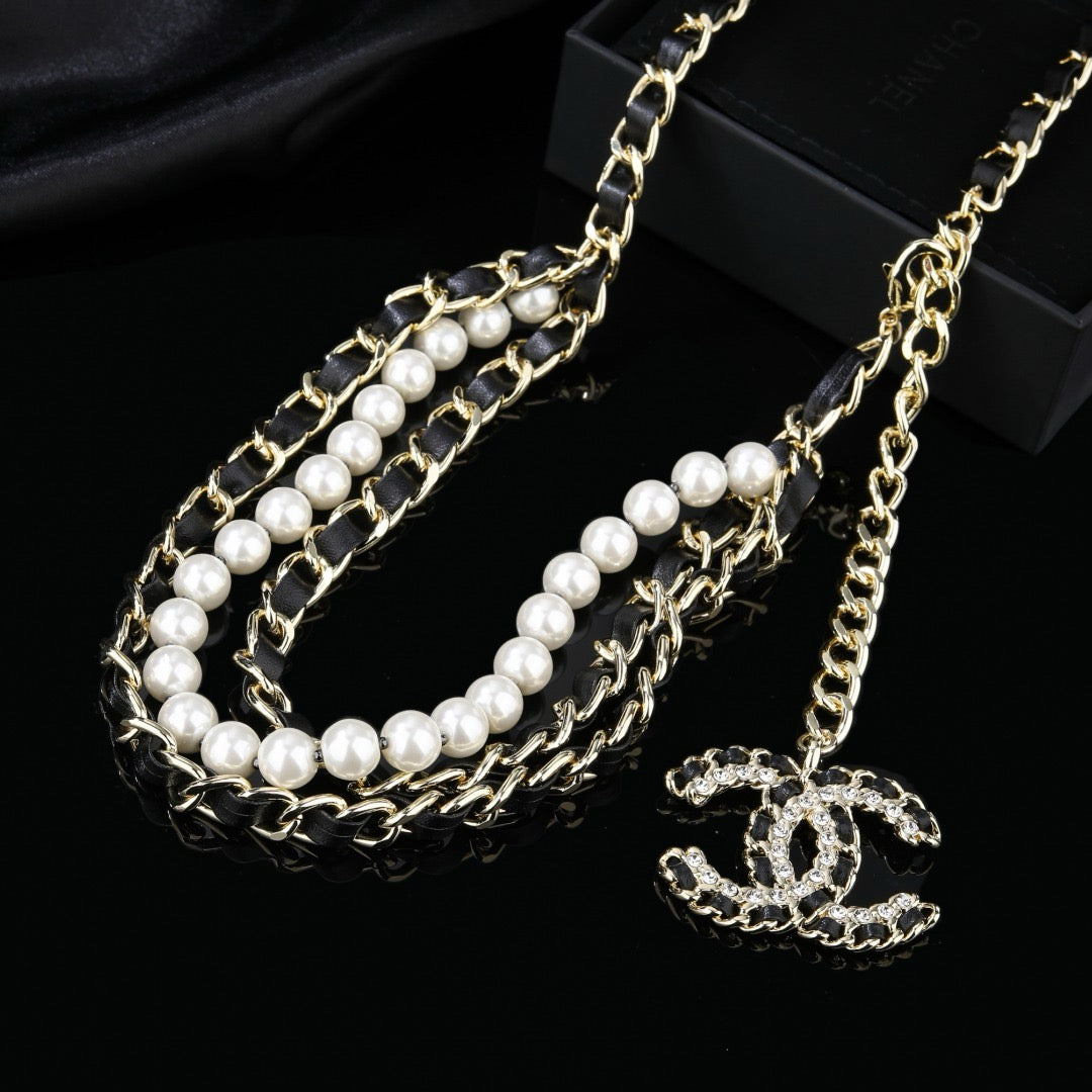 Signature Emblem Jewelry Accessory in Gold-Tone – Design 017 close-up detail