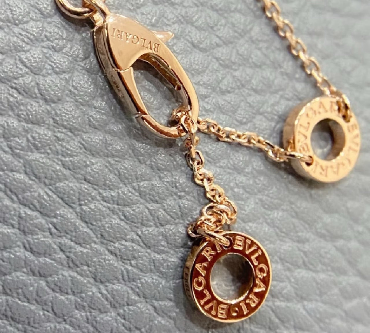 Geometric Emblem Pendant Necklace in Rose-Gold-Tone – Rose Gold Detail – Design 007 main product view