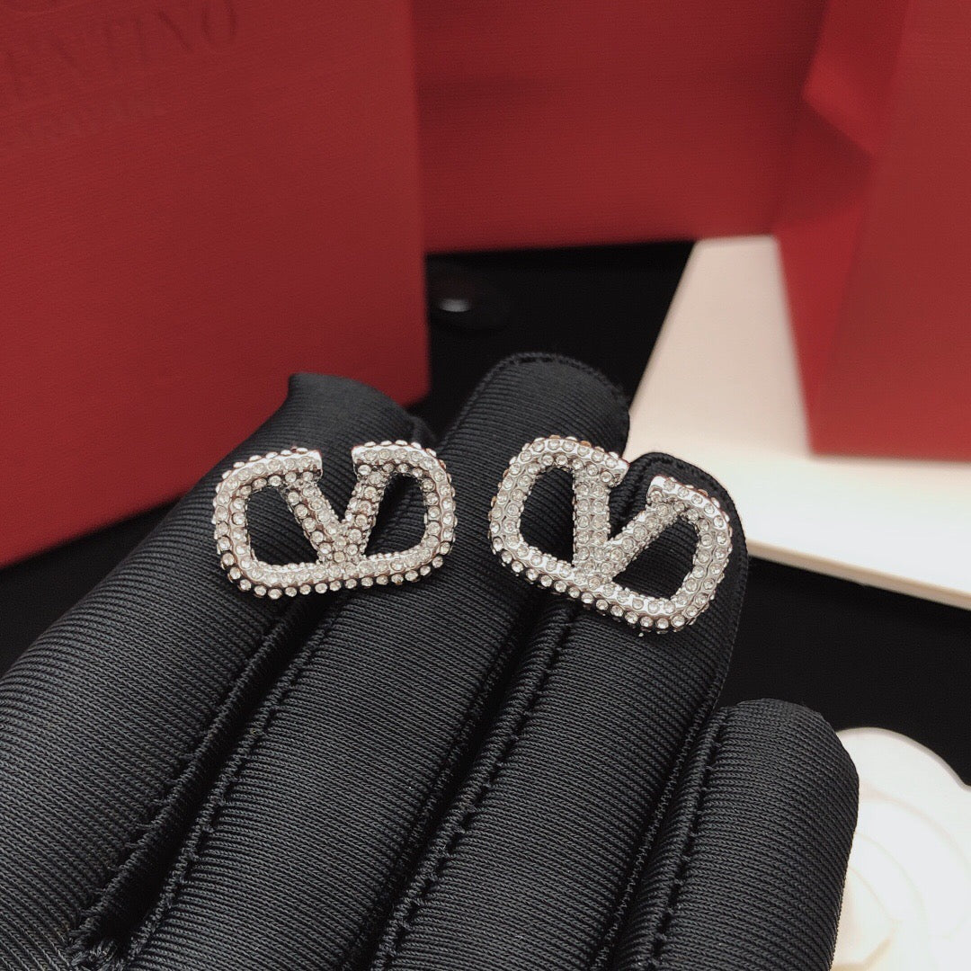 V Emblem Crystal-Accent Stud Earrings – Design 08 side detail