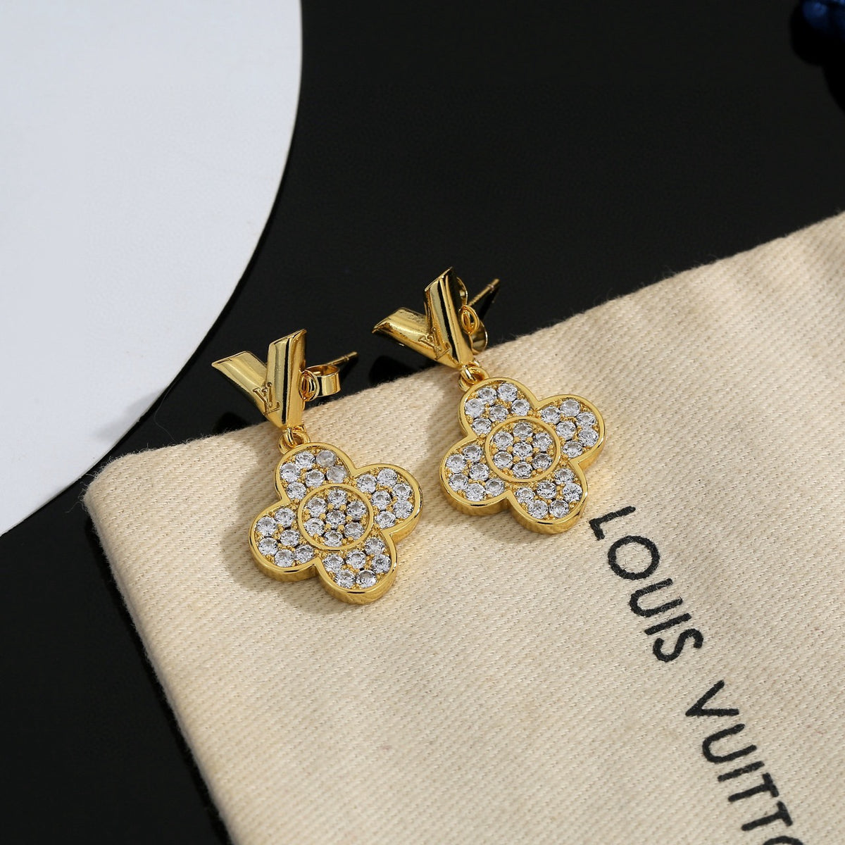 Geometric Emblem Stud Earrings in Polished Metal-Tone – Design 028 side detail