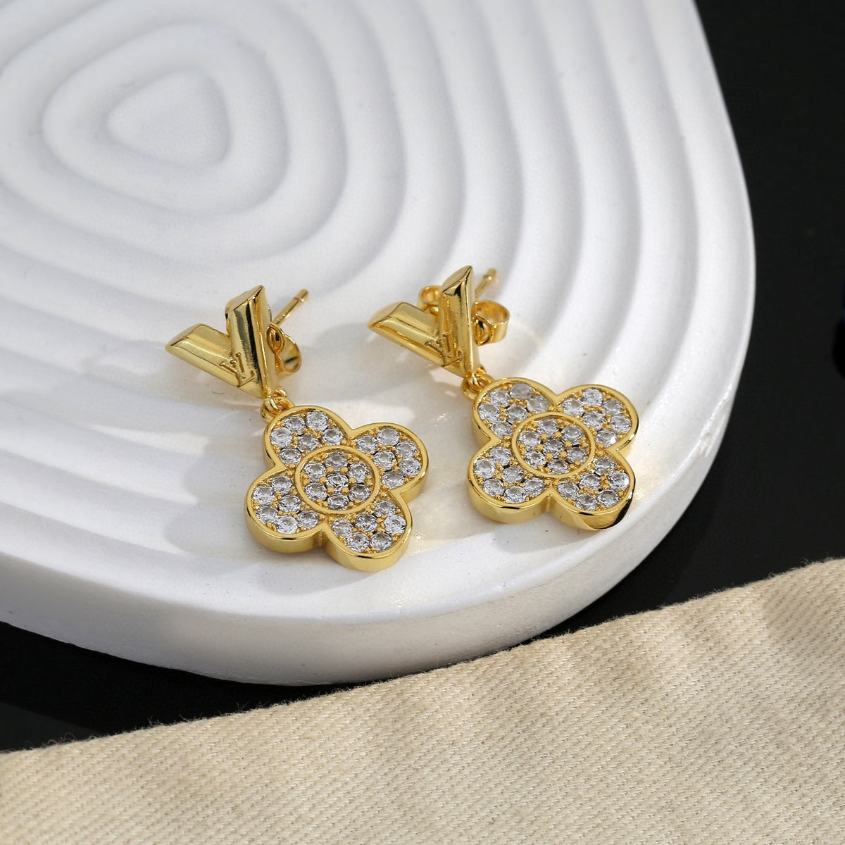 Geometric Emblem Stud Earrings in Polished Metal-Tone – Design 028 detail view