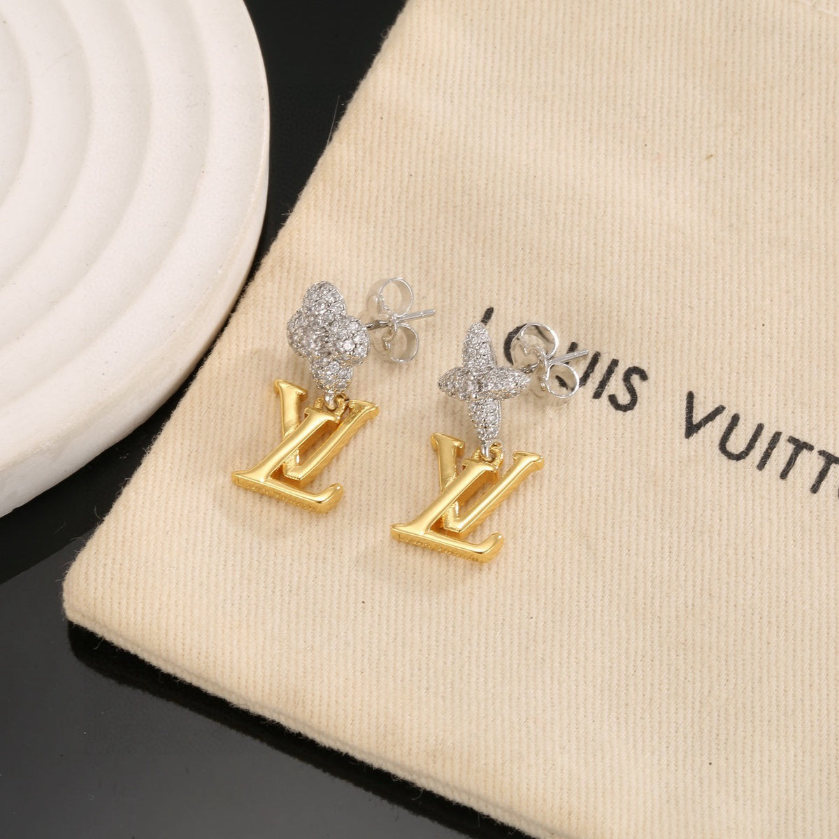Geometric Emblem Stud Earrings in Polished Metal-Tone – Design 026 close-up detail