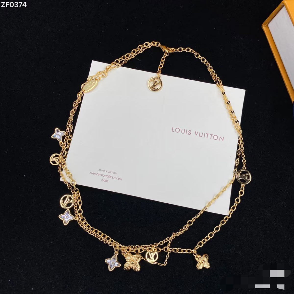 Floral Bracelet in Gold-Tone – Design 012 side detail