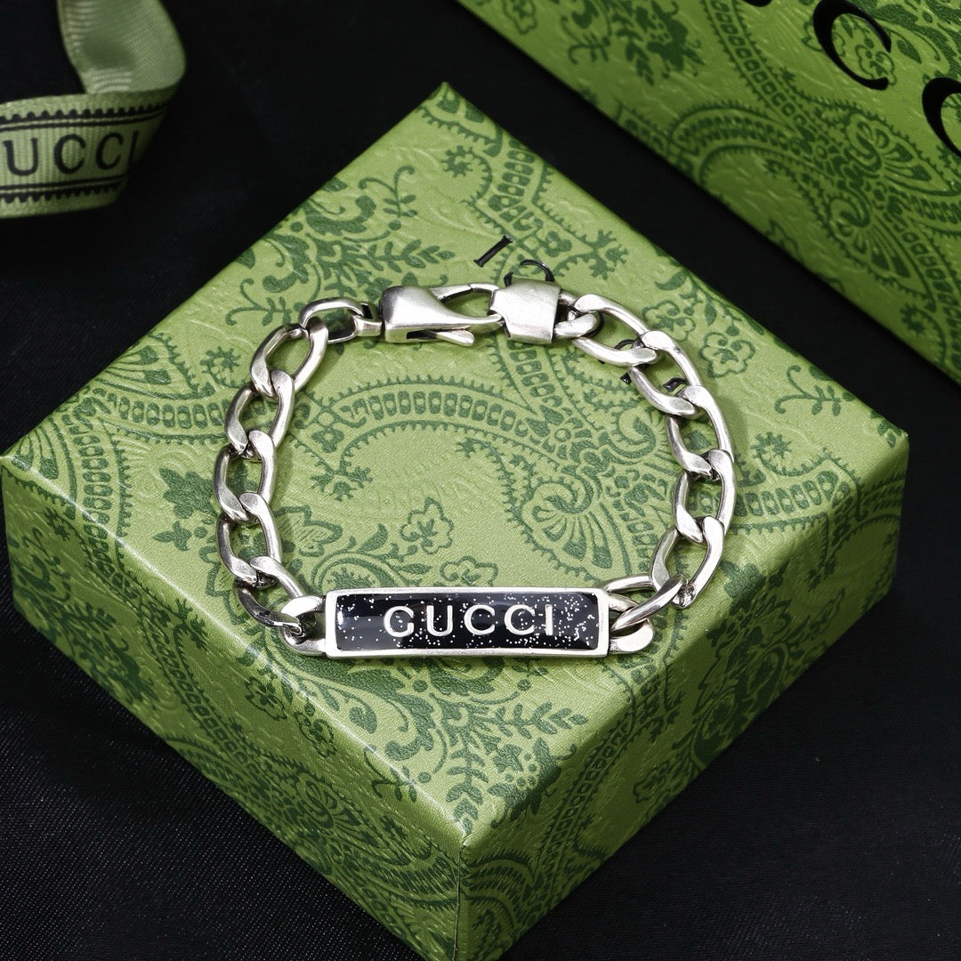 Double-G Emblem Bangle in Polished Metal-Tone – Design 029 front product view