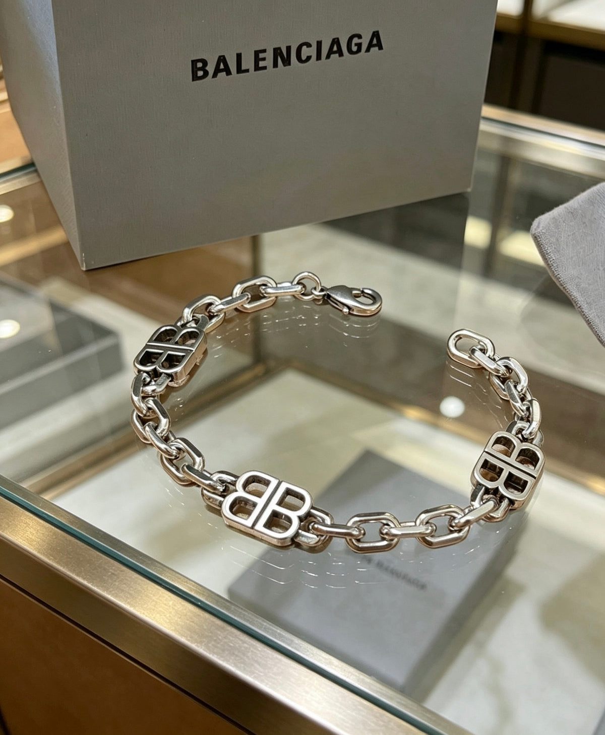 Geometric Emblem Bracelet in Polished Metal-Tone – Design 055 main product view