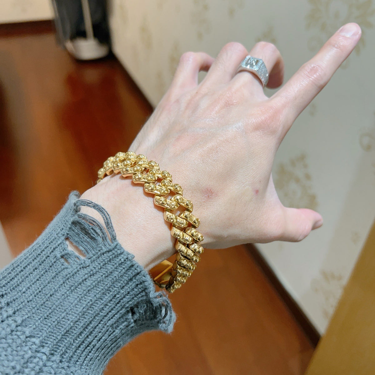 Geometric Emblem Bracelet in Polished Metal-Tone – Vintage Detail – Design 011 detail view