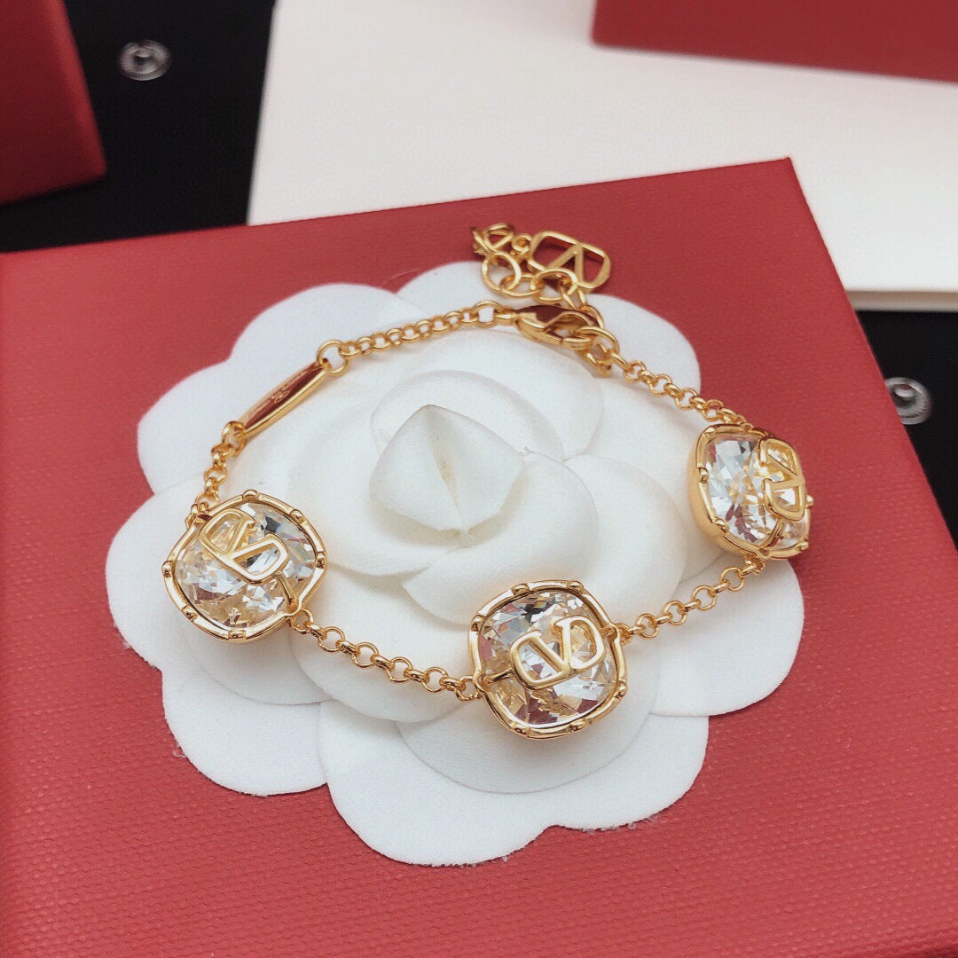 Signature Emblem Crystal-Accent Bracelet – Design 02 side detail