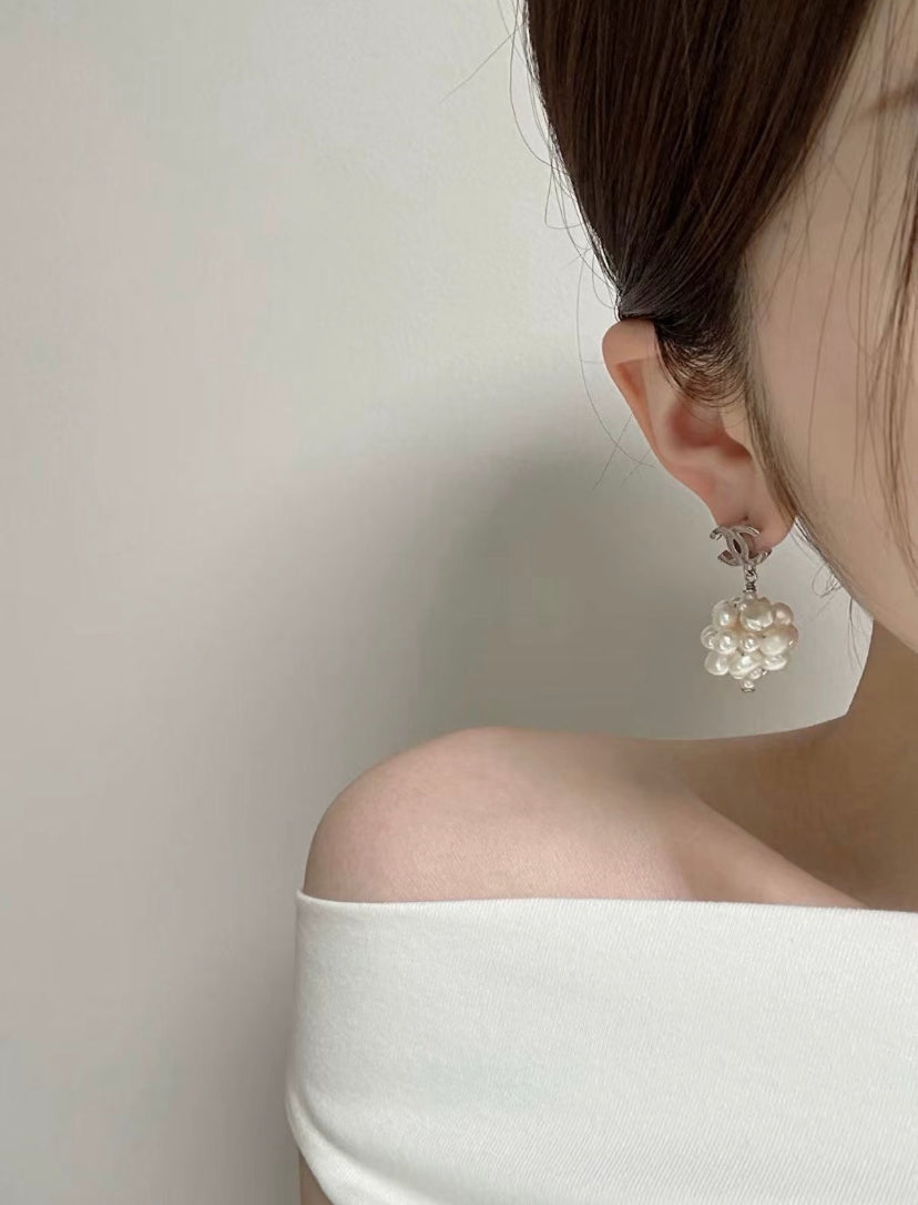 Pearl Pearl-Detail Stud Earrings – Pearl Detail – Design 011 front product view
