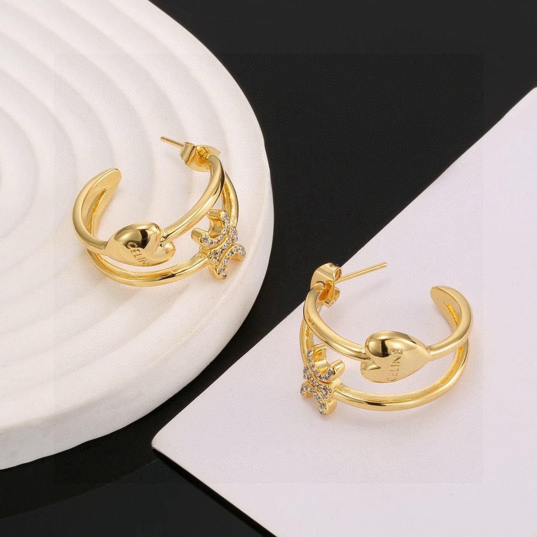 Triomphe-Inspired Emblem Stud Earrings in Polished Metal-Tone – Design 03 close-up view