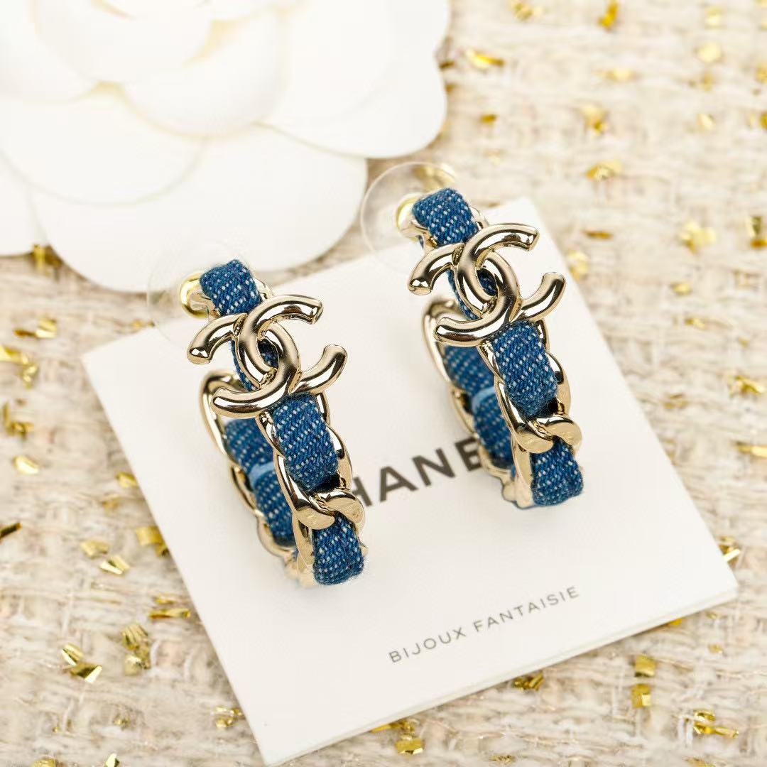 Signature Emblem Crystal-Accent Stud Earrings – Blue Detail front product view