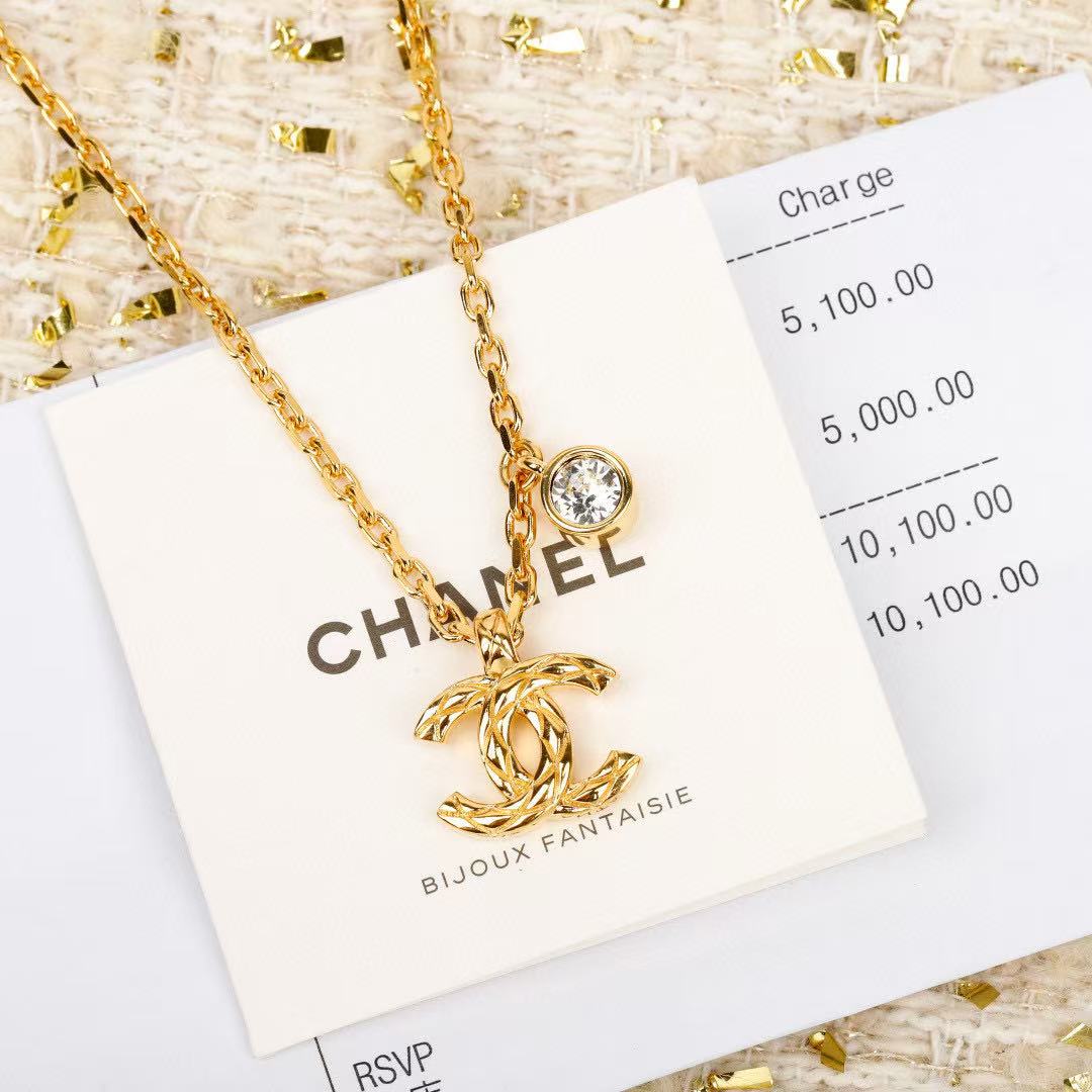 Double-C Emblem Pendant Necklace in Gold-Tone – Design 013 side detail