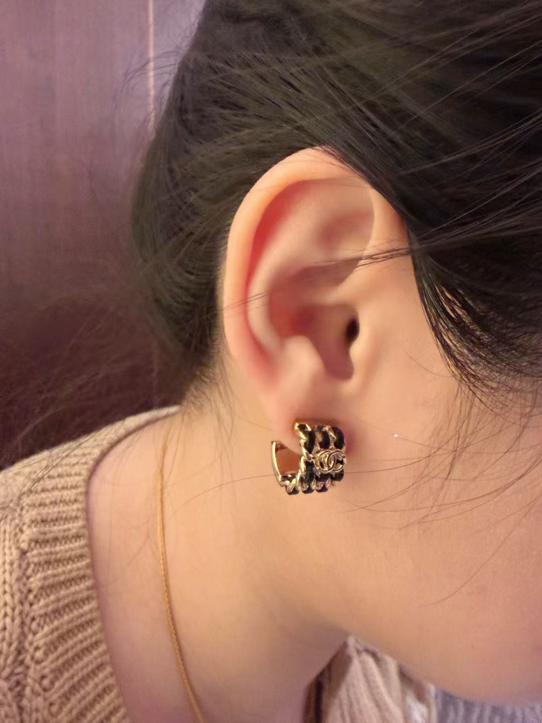 Double-C Emblem Stud Earrings in Polished Metal-Tone – Black Detail – Design 004 styled product view