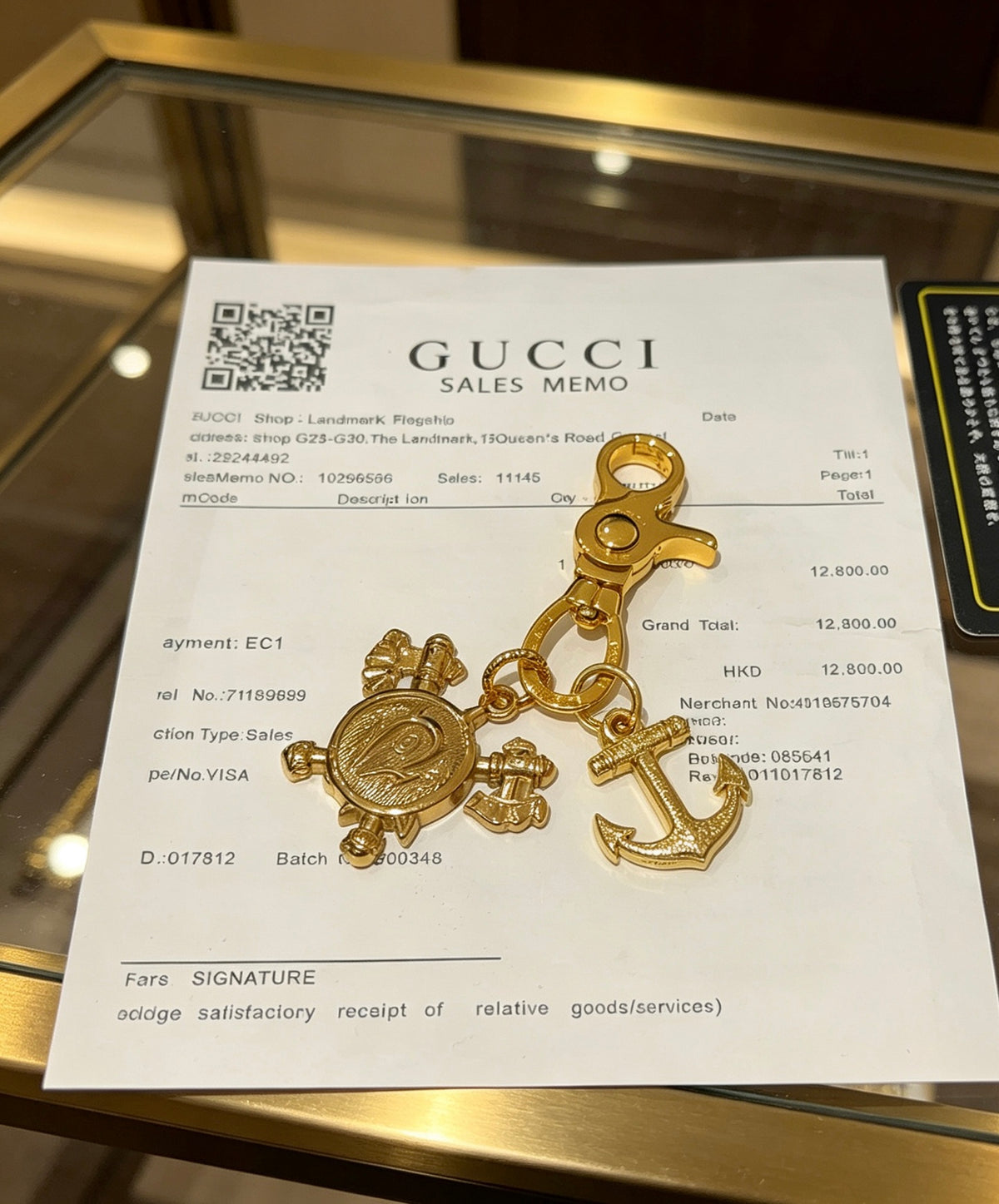 Double-G Emblem Keychain in Polished Metal-Tone – Design 039 side detail
