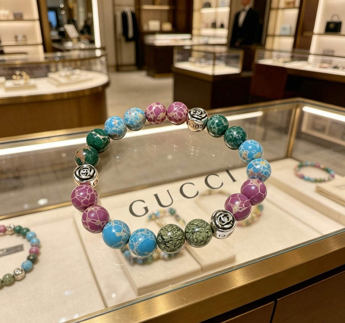 Double-G Emblem Beaded Bracelet in Polished Metal-Tone – Agate Detail – Design 008 main product view