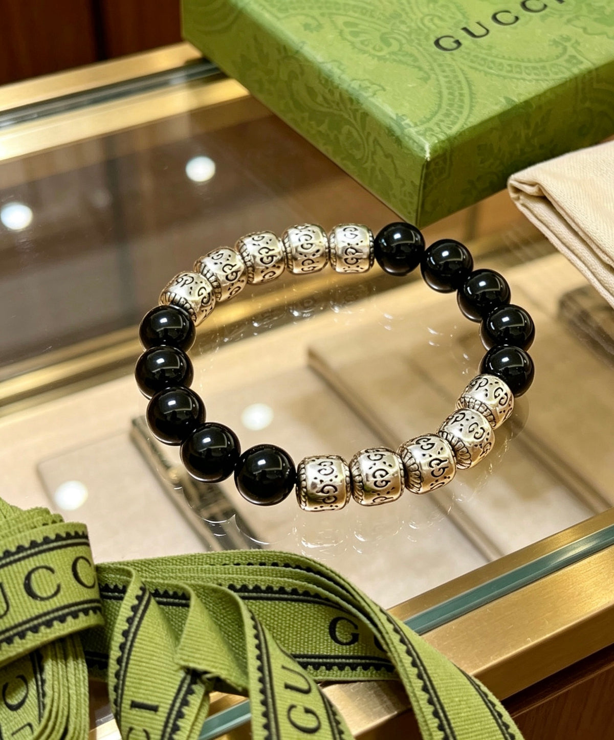 Double-G Emblem Beaded Bracelet in Polished Metal-Tone – Agate Detail – Design 019 main product view