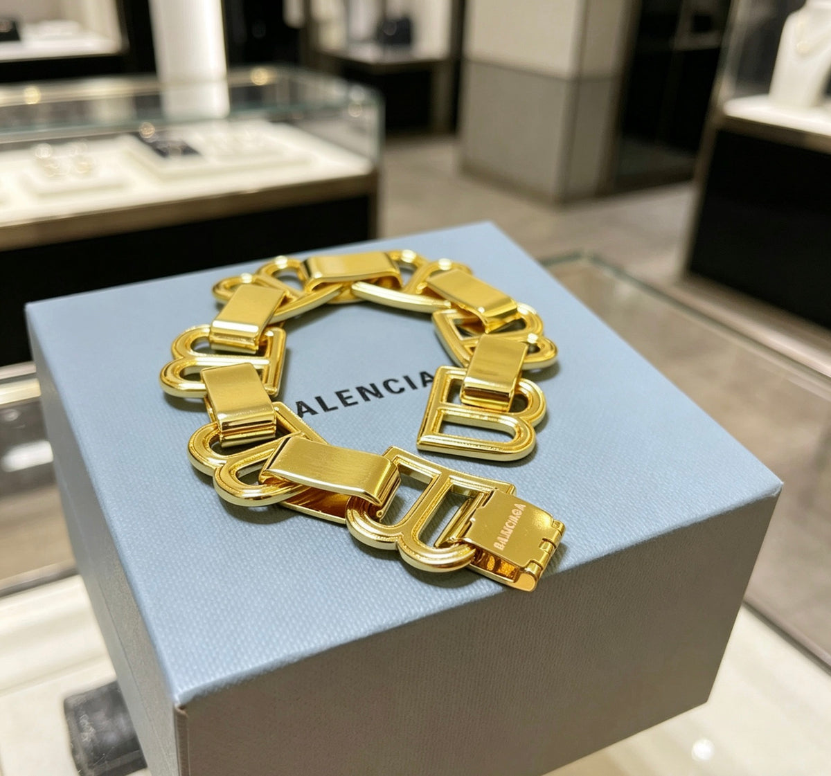 Geometric Emblem Bracelet in Polished Metal-Tone – Design 004 close-up detail