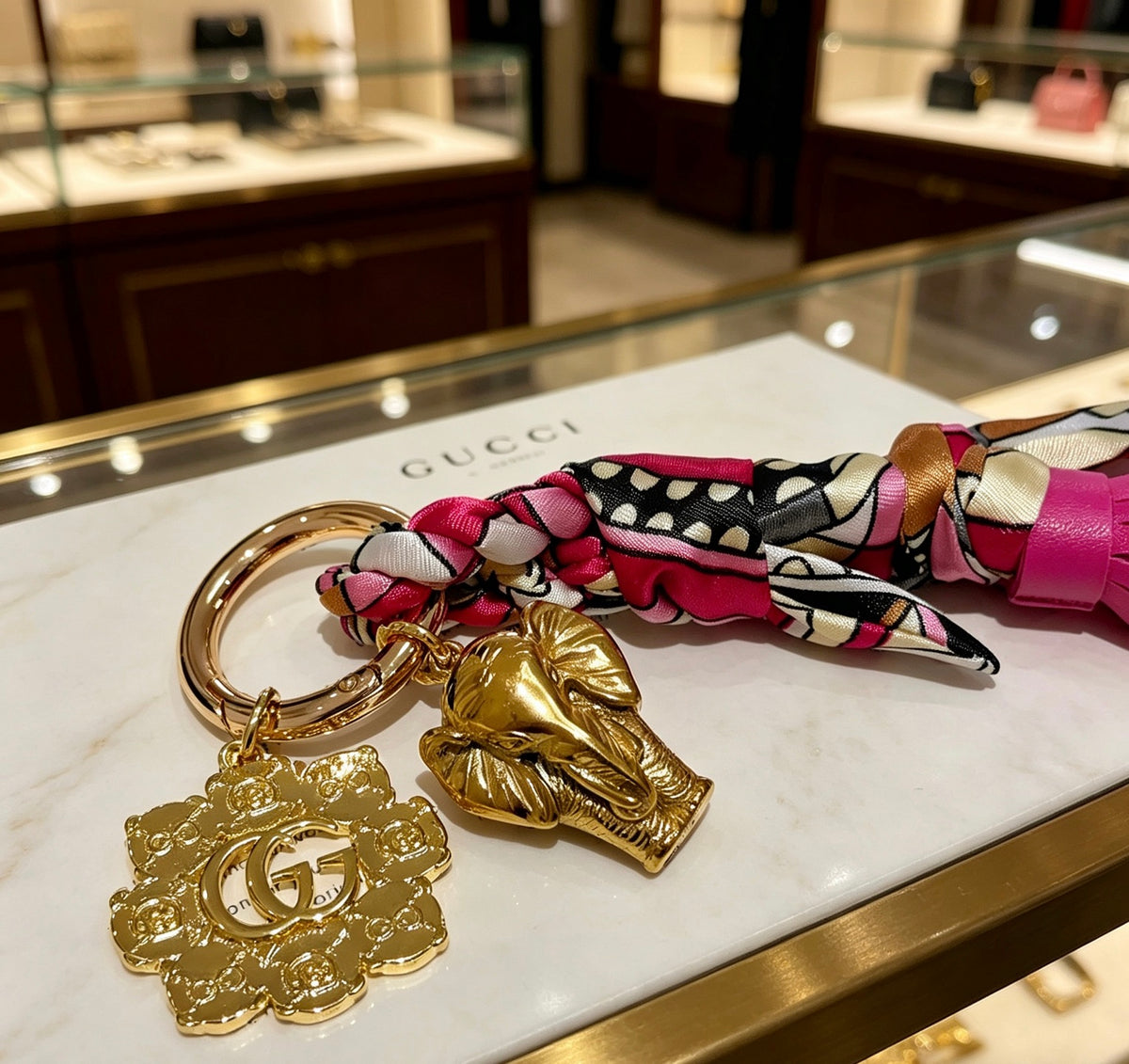 Double-G Emblem Keychain in Polished Metal-Tone – Design 042 front product view