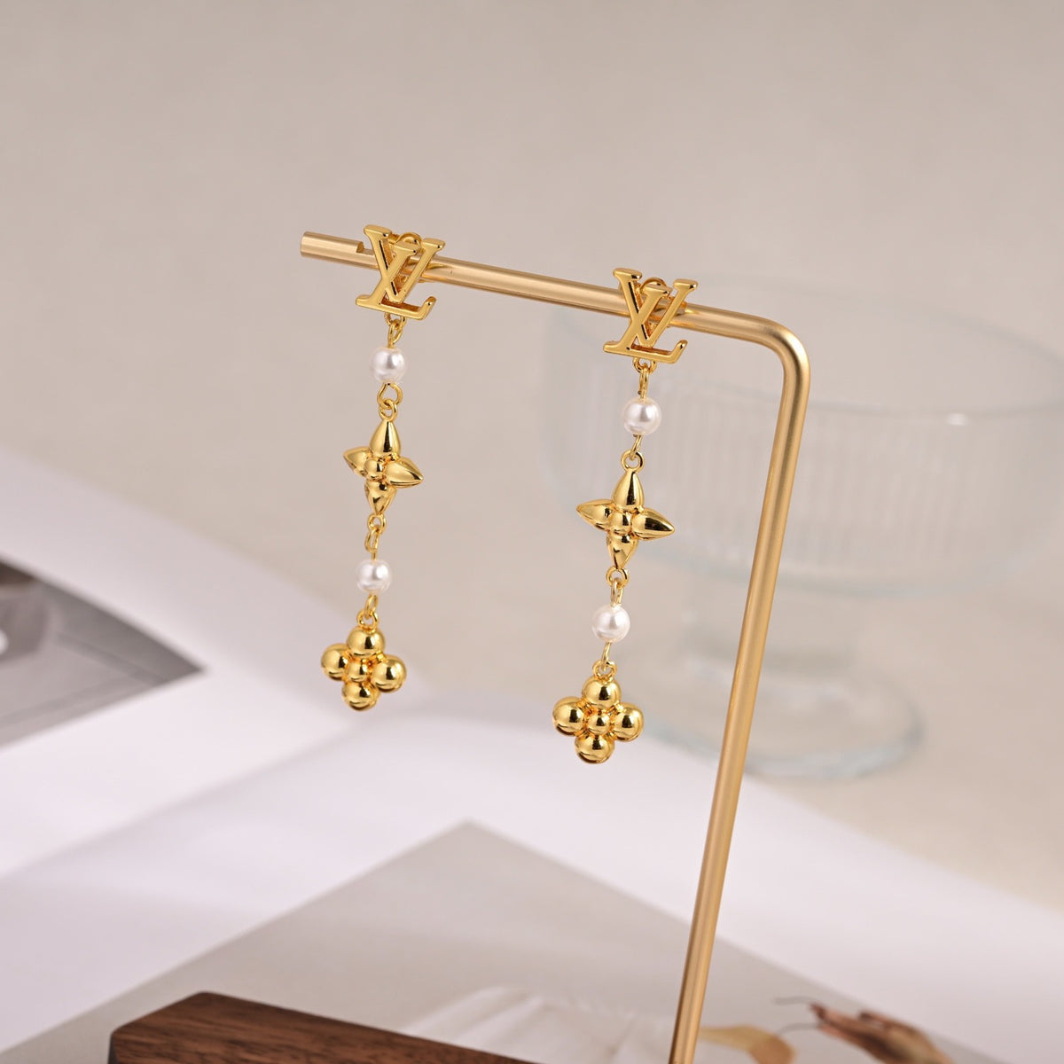 Geometric Emblem Stud Earrings in Polished Metal-Tone – Design 036 close-up detail