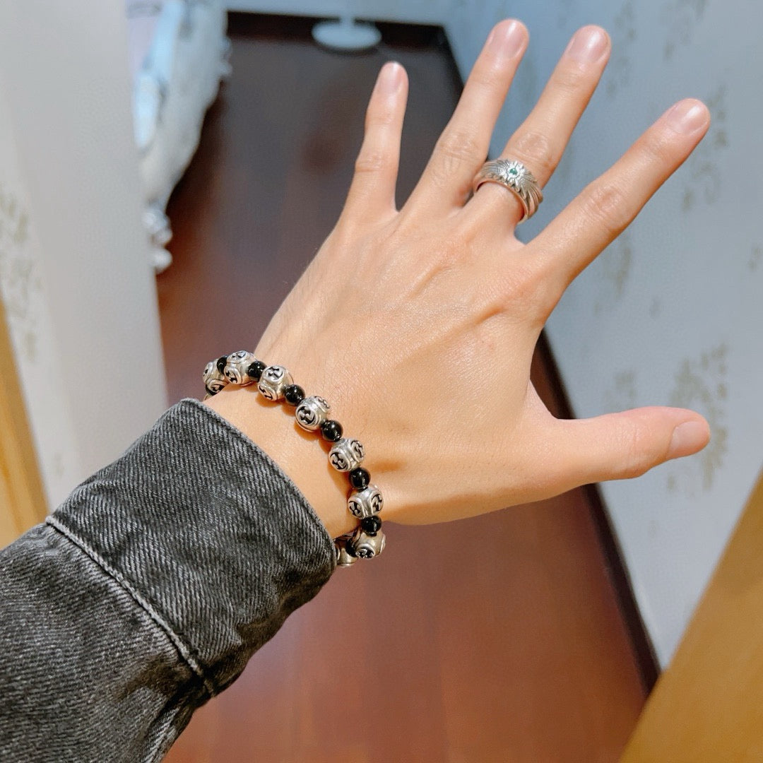 Double-G Emblem Beaded Bracelet in Polished Metal-Tone – Agate Detail – Design 018 front product view