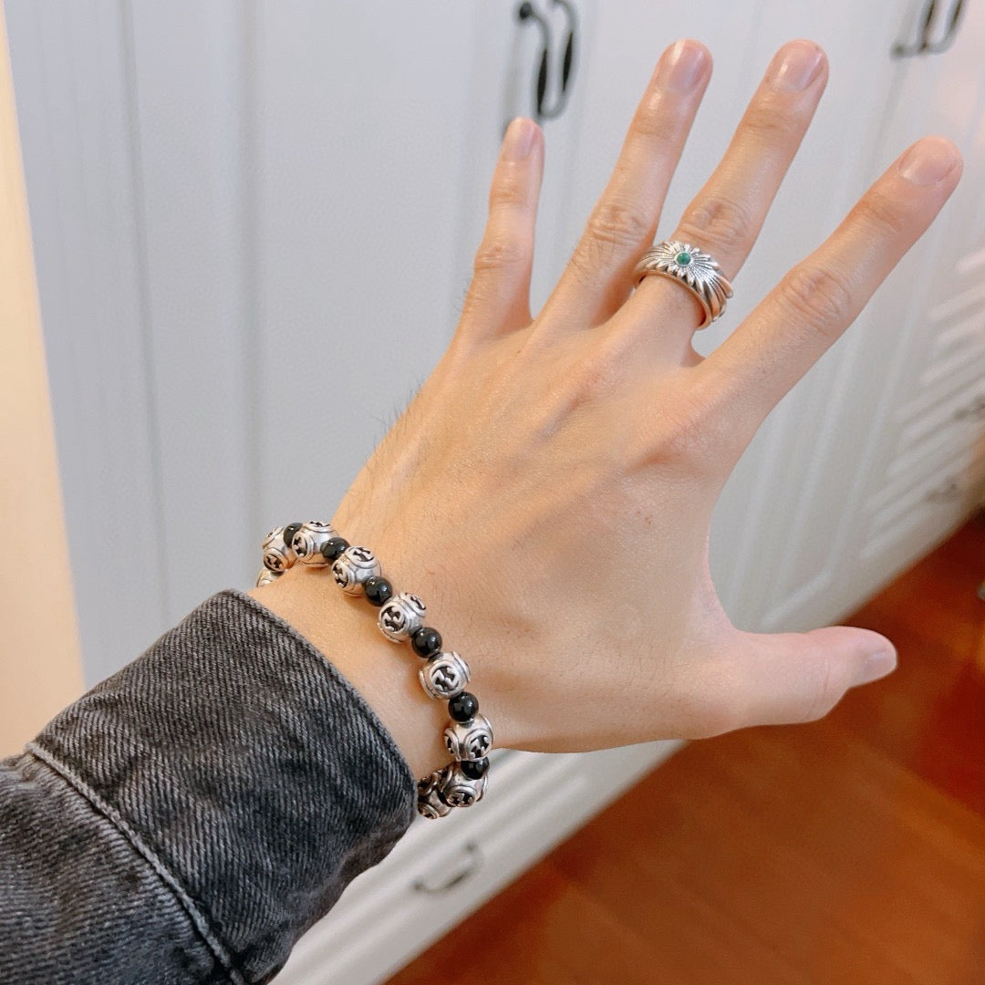 Double-G Emblem Beaded Bracelet in Polished Metal-Tone – Agate Detail – Design 005 detail view
