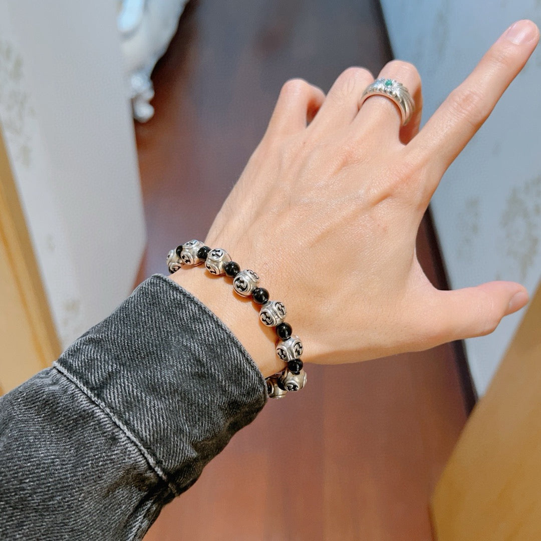Double-G Emblem Beaded Bracelet in Polished Metal-Tone – Agate Detail – Design 005 styled product view