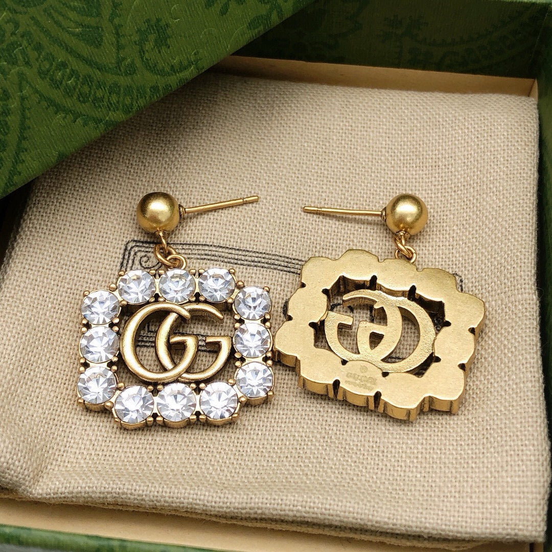 Geometric Emblem Stud Earrings in Polished Metal-Tone – Design 013 side detail