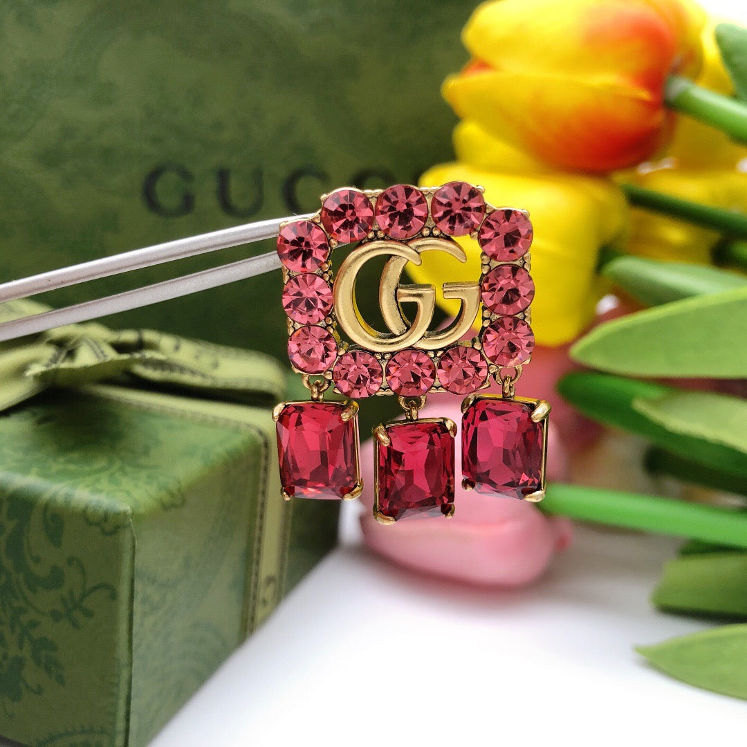 Double-G Emblem Stud Earrings in Silver-Tone – Crystal Detail styled product view