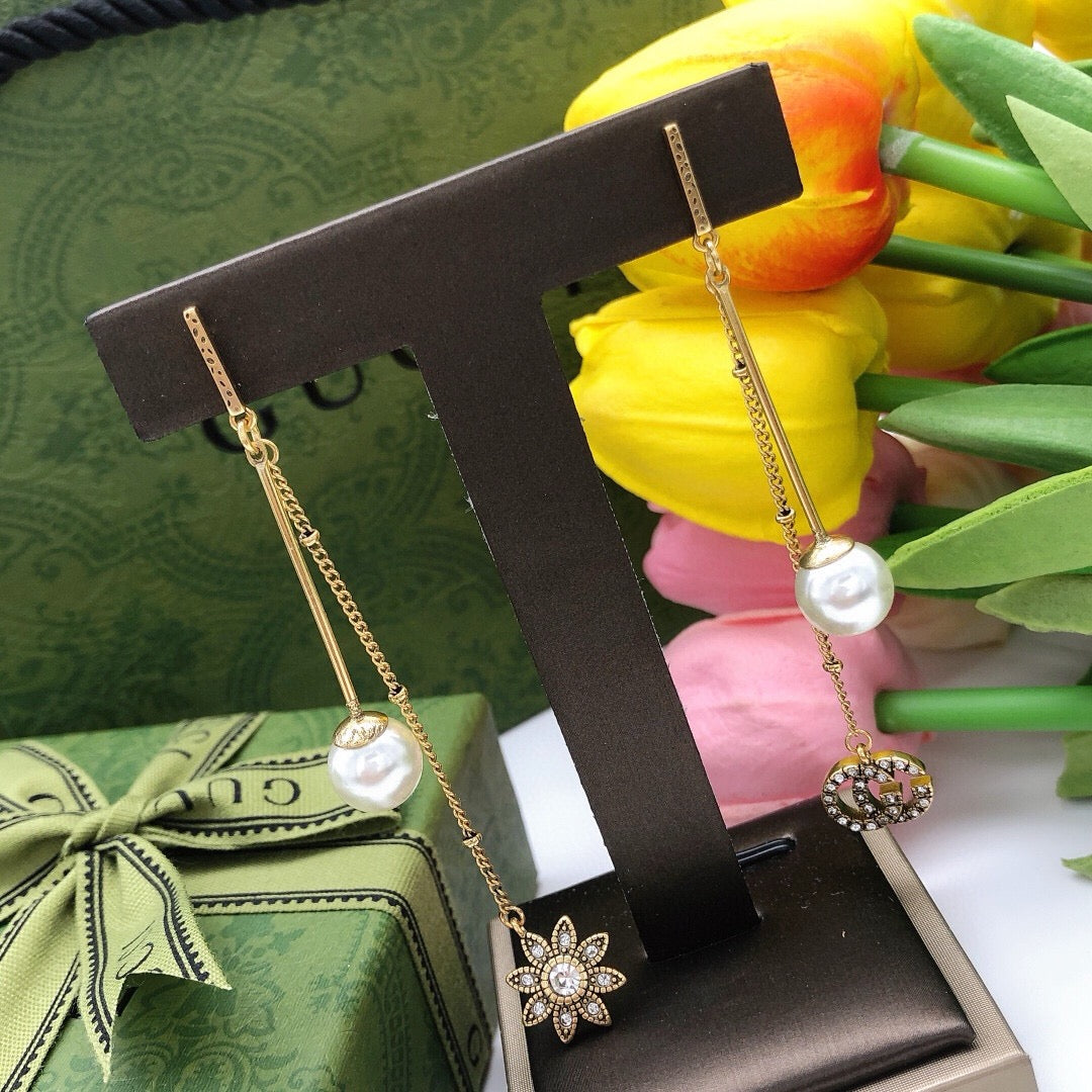 Floral Stud Earrings in Polished Metal-Tone – Design 002 close-up detail