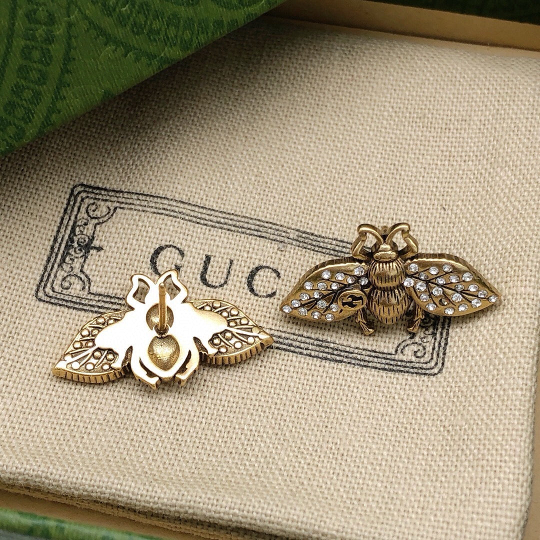 Bee Stud Earrings in Polished Metal-Tone – Bee Detail close-up detail