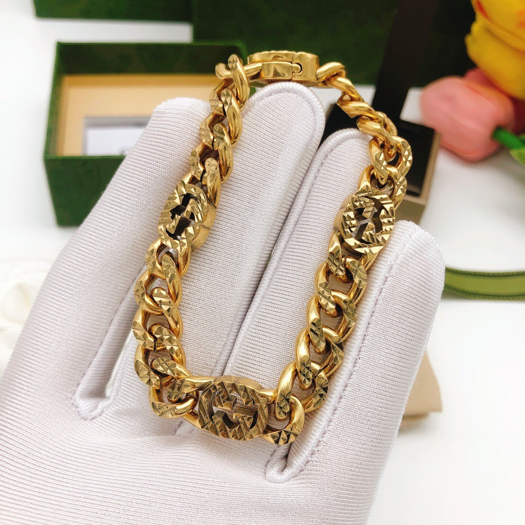 Double-G Emblem Bracelet in Polished Metal-Tone – Design 005 front product view