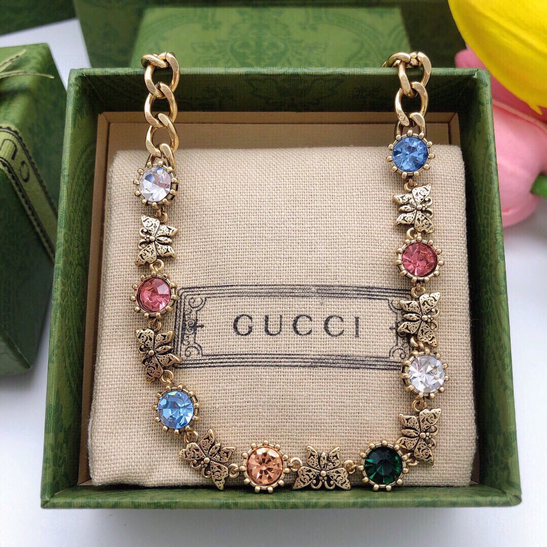 Geometric Emblem Pendant Necklace in Gold-Tone – Design 002 side detail