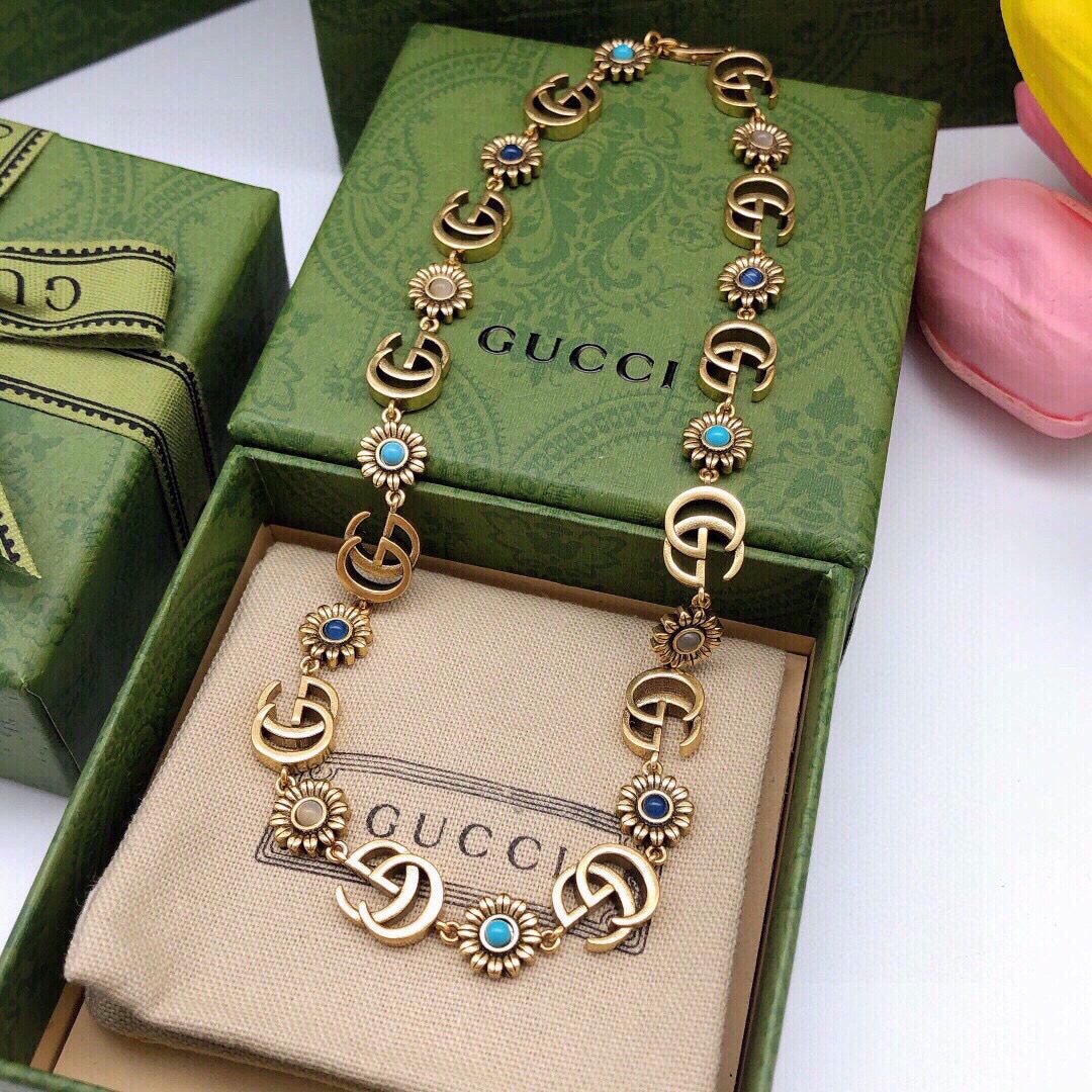Floral Pendant Necklace in Polished Metal-Tone – Design 001 front product view