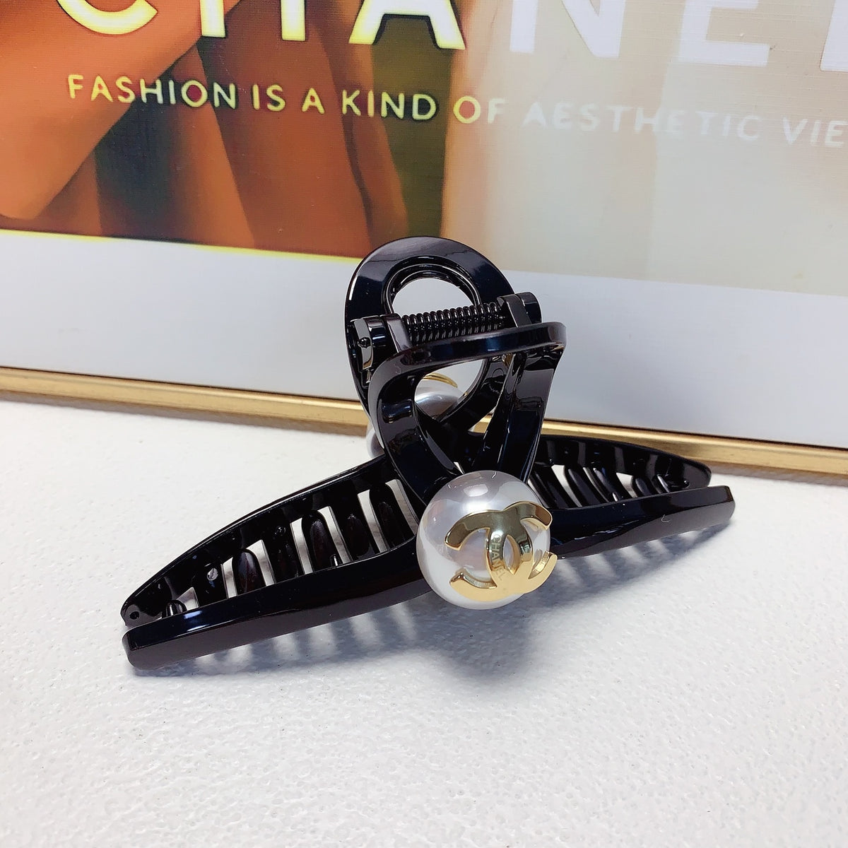 Pearl Hair Clip – Pearl Detail – Design 002 styled product view