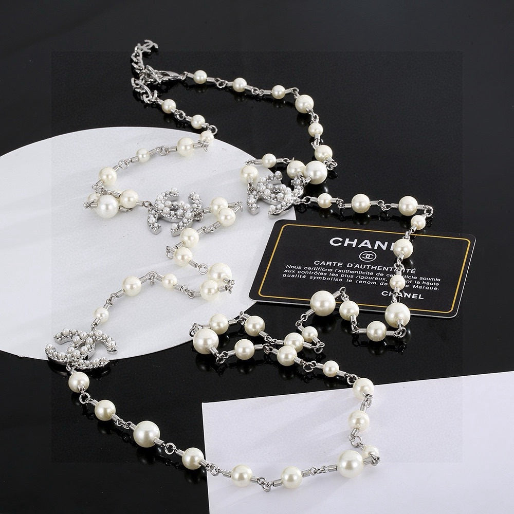 Double-C Emblem Pearl-Detail Pendant Necklace – Pearl Detail – Design 008 detail view