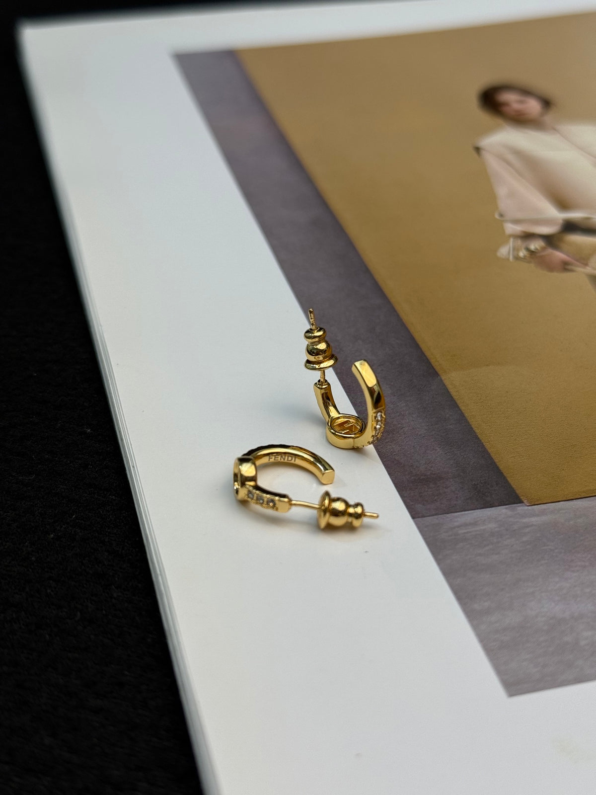 Double-G Emblem Statement Earrings in Gold-Tone – Vintage Detail detail view