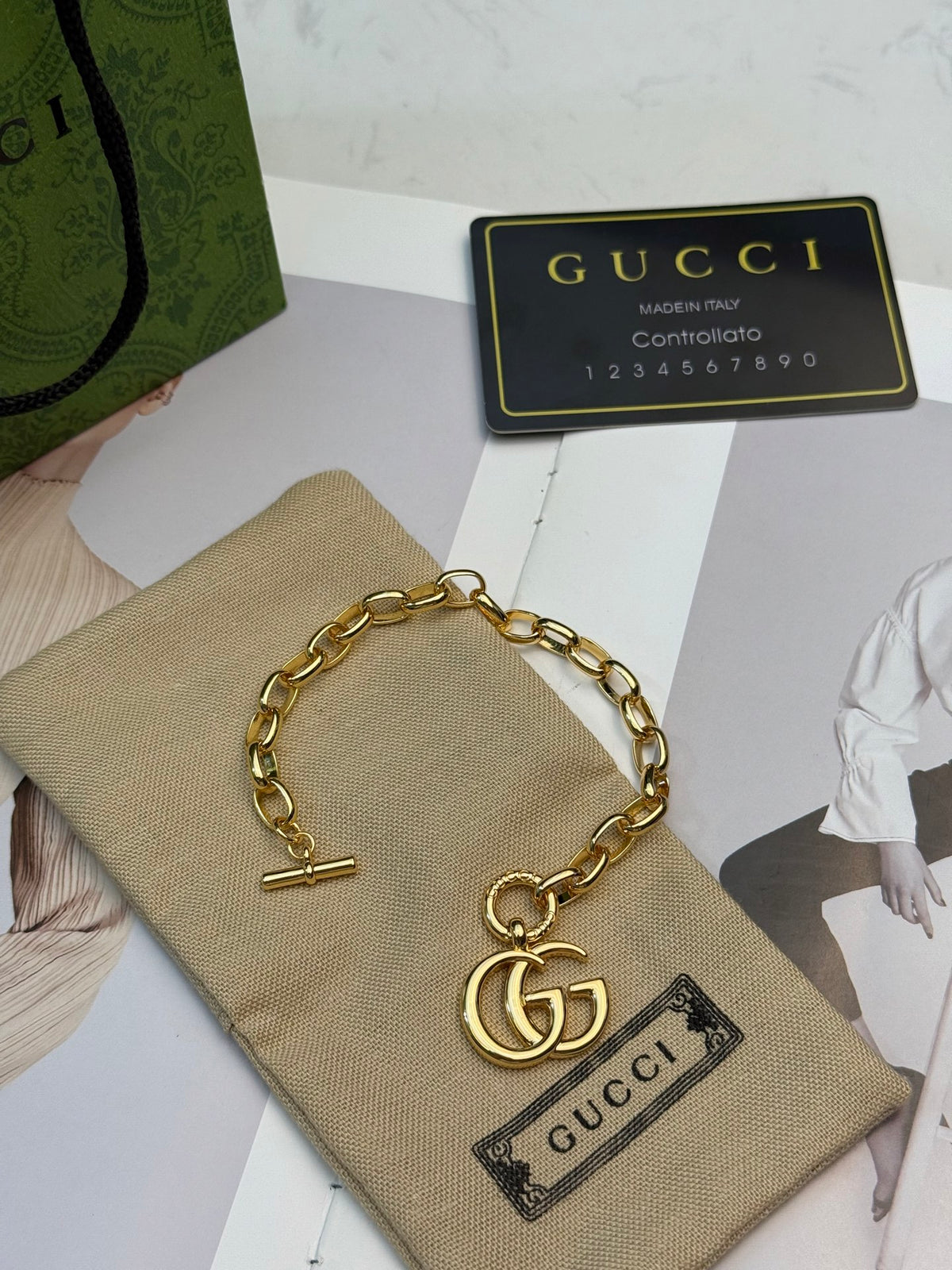 Double-G Emblem Bracelet in Polished Metal-Tone – Vintage Detail – Design 009 detail view